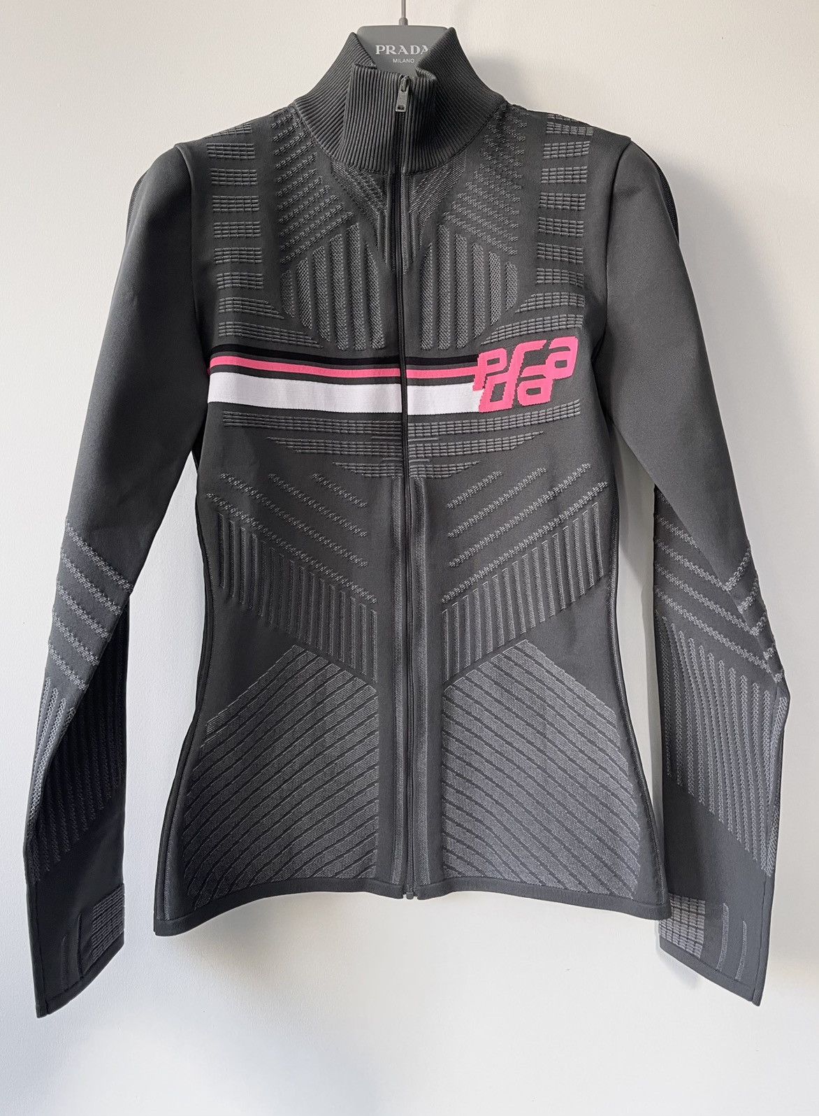 Prada Prada Logo Knit Pink Tech Top Size US S / EU 44-46 / 1 - 4 Thumbnail
