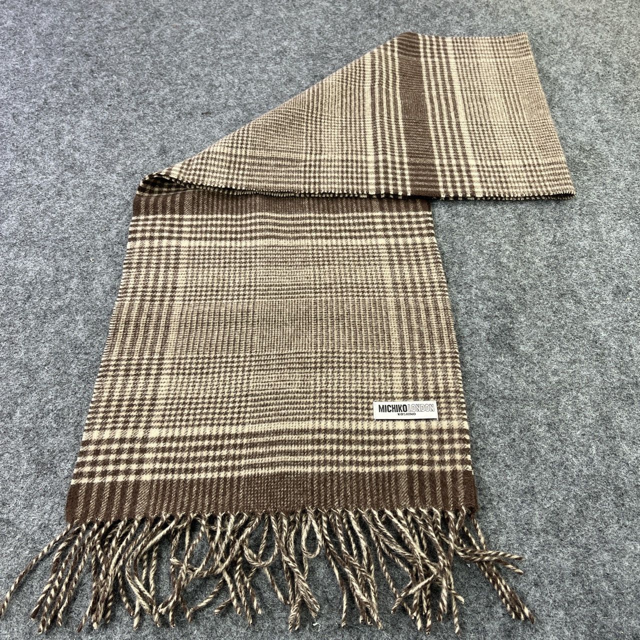 Japanese Brand × Michiko Koshino London × Vintage Michiko London Koshino Scarf / Muffler / Neckwear T421 Size ONE SIZE - 2 Thumbnail