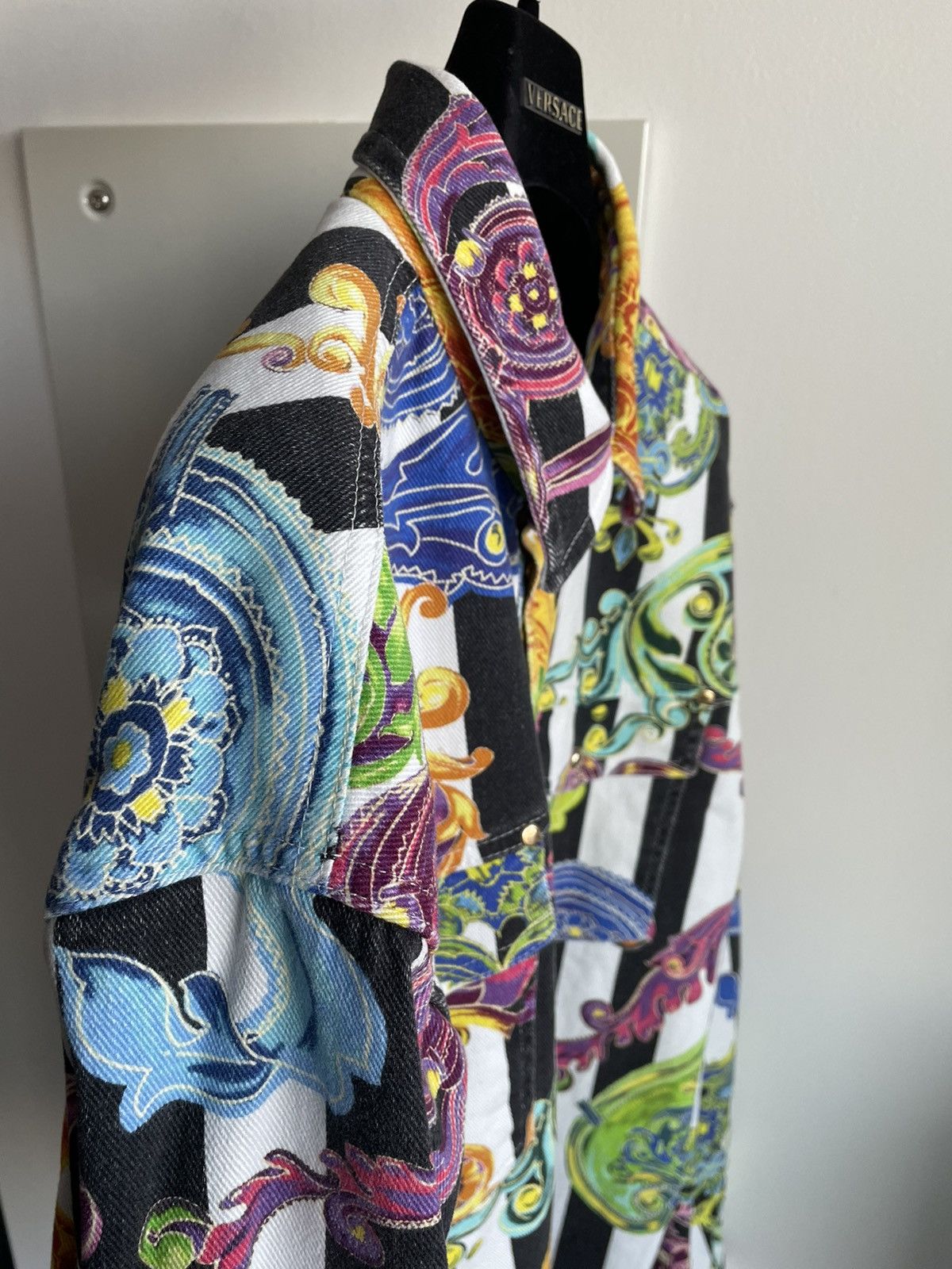 Versace × Versace Jeans Couture × Versus Versace Rare Brand NEW Runway Iconic Versace Print Denim Jacket Size US XL / EU 56 / 4 - 16 Thumbnail