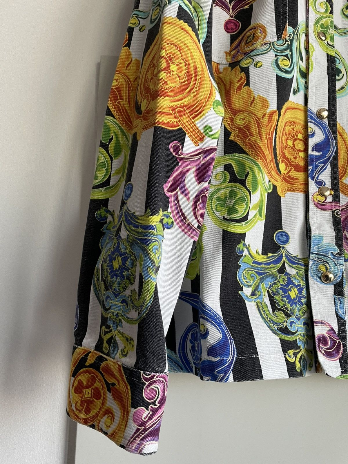 Versace × Versace Jeans Couture × Versus Versace Rare Brand NEW Runway Iconic Versace Print Denim Jacket Size US XL / EU 56 / 4 - 21 Thumbnail