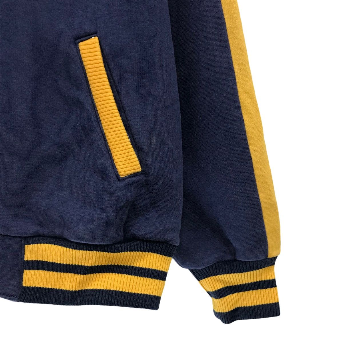 Other Vintage Varsity Jacket University Of Santa Island Size US L / EU 52-54 / 3 - 5 Thumbnail