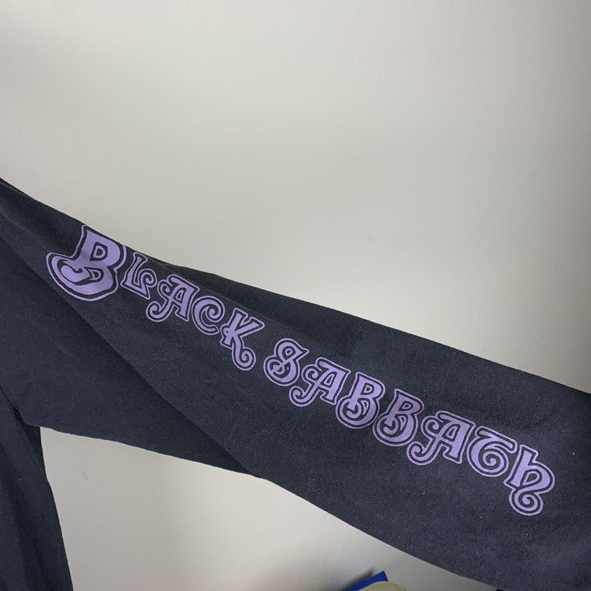 Vintage 2001 Black Sabbath Logo Cross Band Tee Shirt Rare