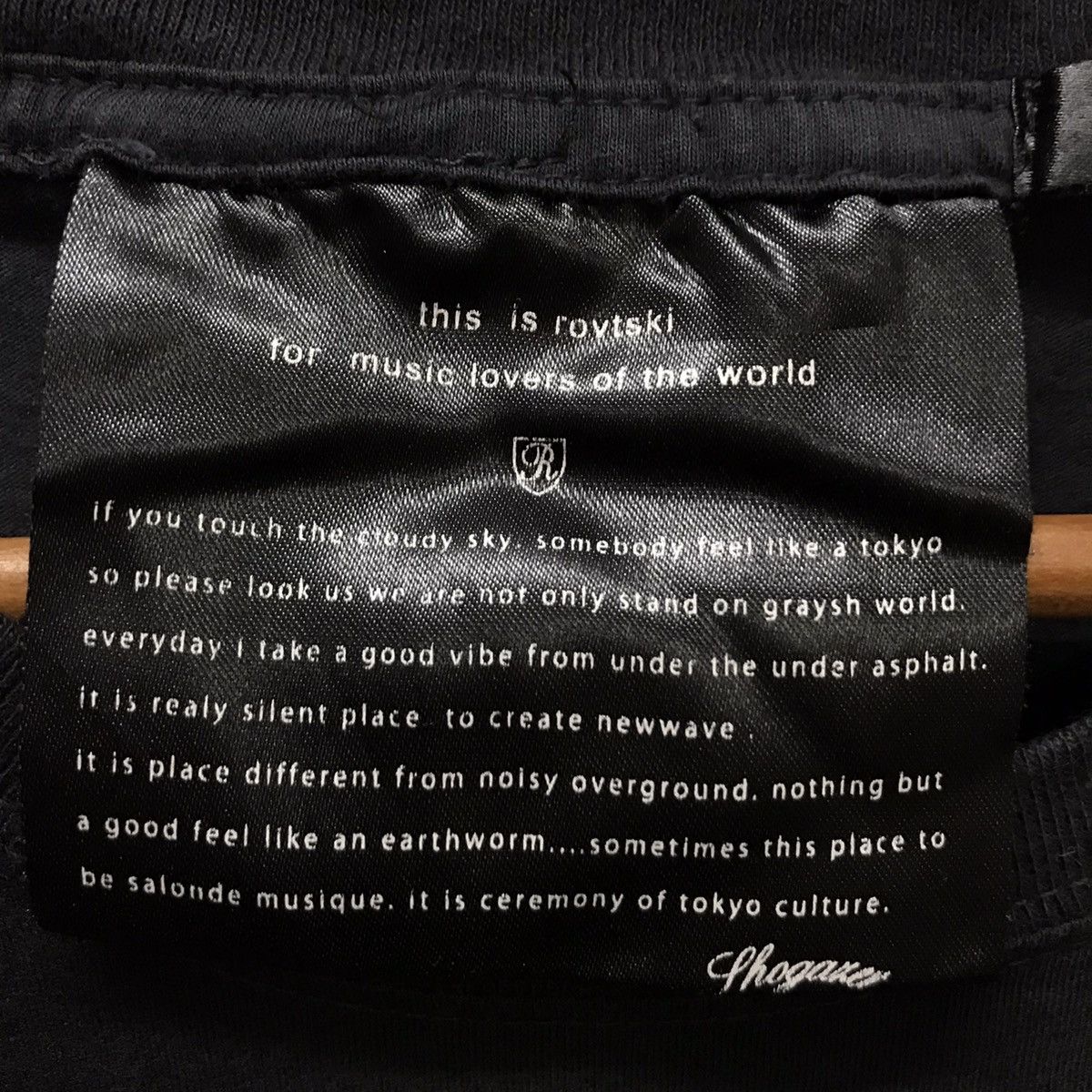 Japanese Brand Rivtski Shirt Biglogo Rising Force Treasure05x Laguna Beach Size US S / EU 44-46 / 1 - 7 Thumbnail