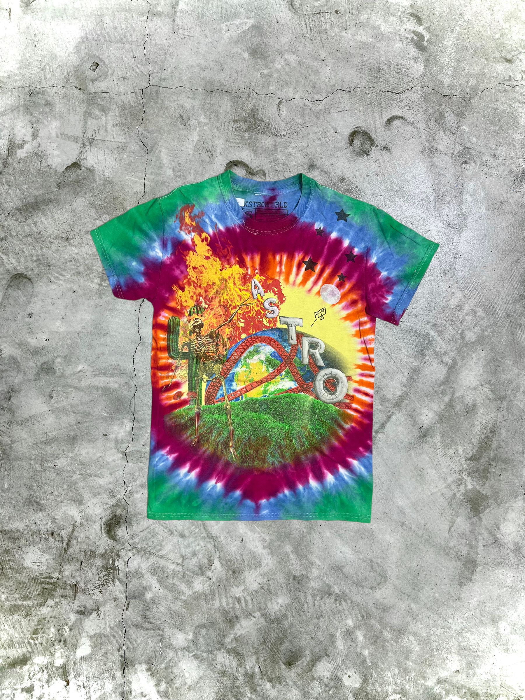 Rap Tees Travis Scott Astroworld Tie Dye Smiley Rap Tee (S) GTMD418 Size US S / EU 44-46 / 1 - 2 Thumbnail