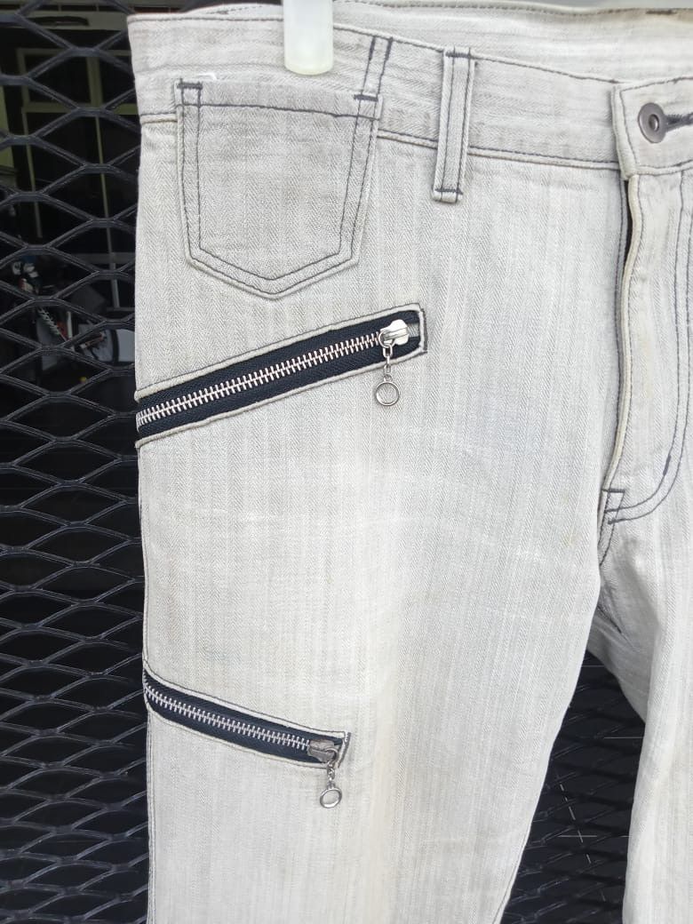 Japanese Brand × Seditionaries Flare Jeans Edge Rupert Herringbone Multipocket Denim Size US 33 - 3 Thumbnail