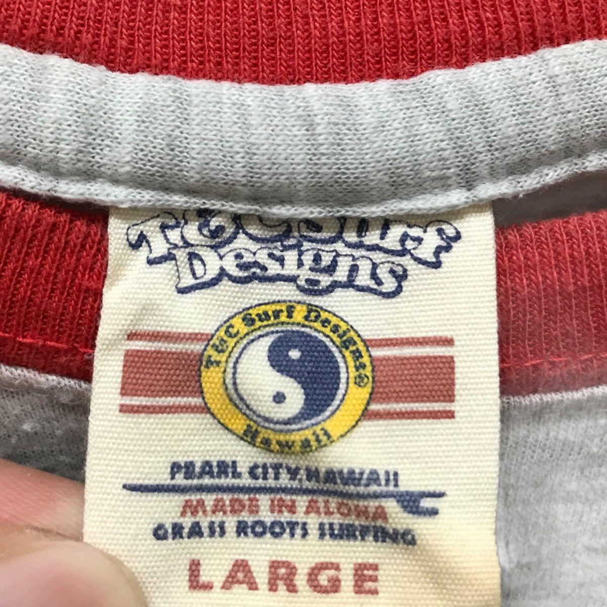 Vintage Vintage T&C Long Sleeve Shirt BigLogo T&C Hawaii Logo Shirt Size US M / EU 48-50 / 2 - 10 Thumbnail