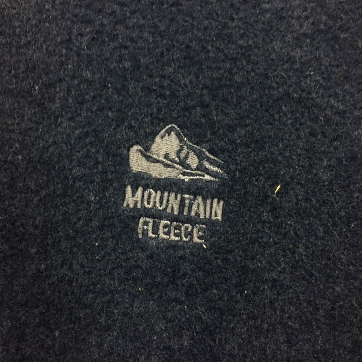 Japanese Brand × The Mountain Vintage Mountain Fleece Crewneck Mountain Size US M / EU 48-50 / 2 - 2 Thumbnail