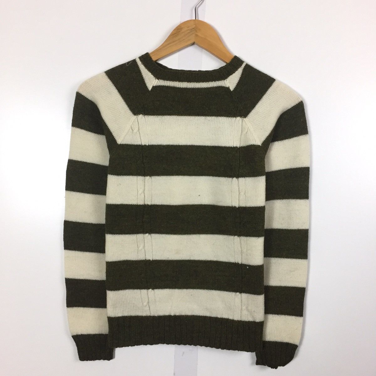 Japanese Brand Vintage Stripes Fleece Sweatshirt CrewNeck Art Design Knit Size US S / EU 44-46 / 1 - 4 Thumbnail