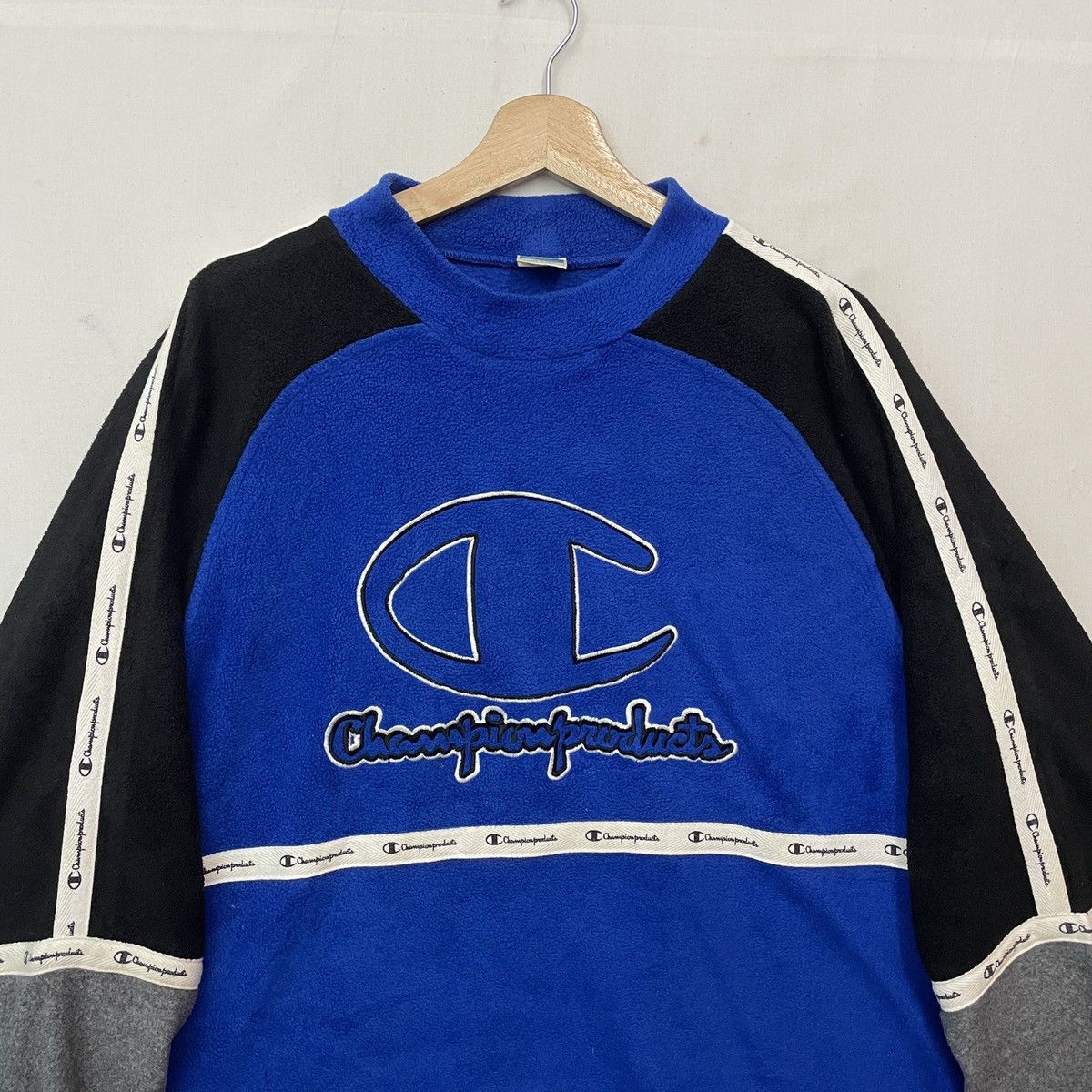 Champion Vintage‼️ CHAMPION PRODUCT Spell Out Big Logo Sweater!! Size US L / EU 52-54 / 3 - 2 Thumbnail