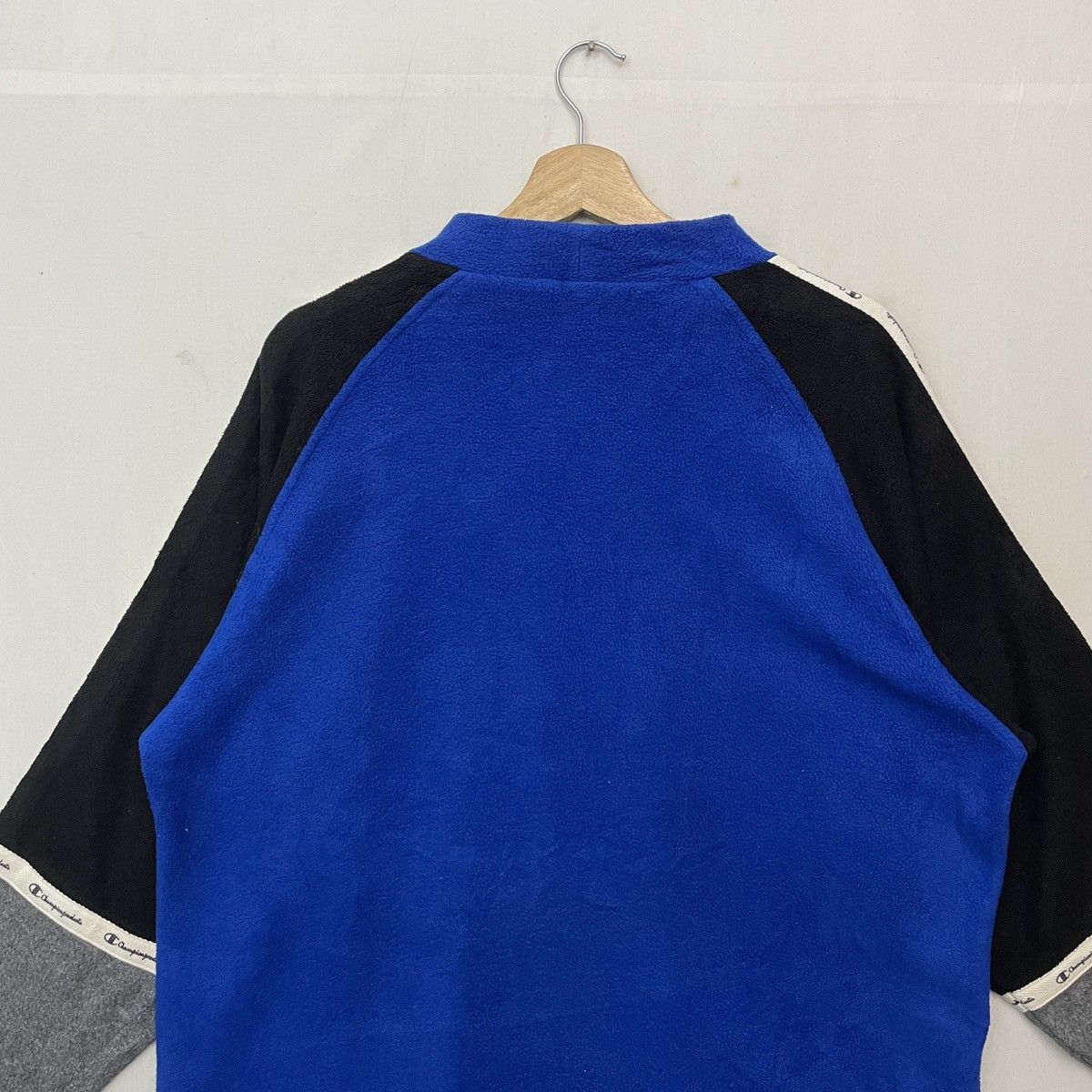 Champion Vintage‼️ CHAMPION PRODUCT Spell Out Big Logo Sweater!! Size US L / EU 52-54 / 3 - 8 Thumbnail
