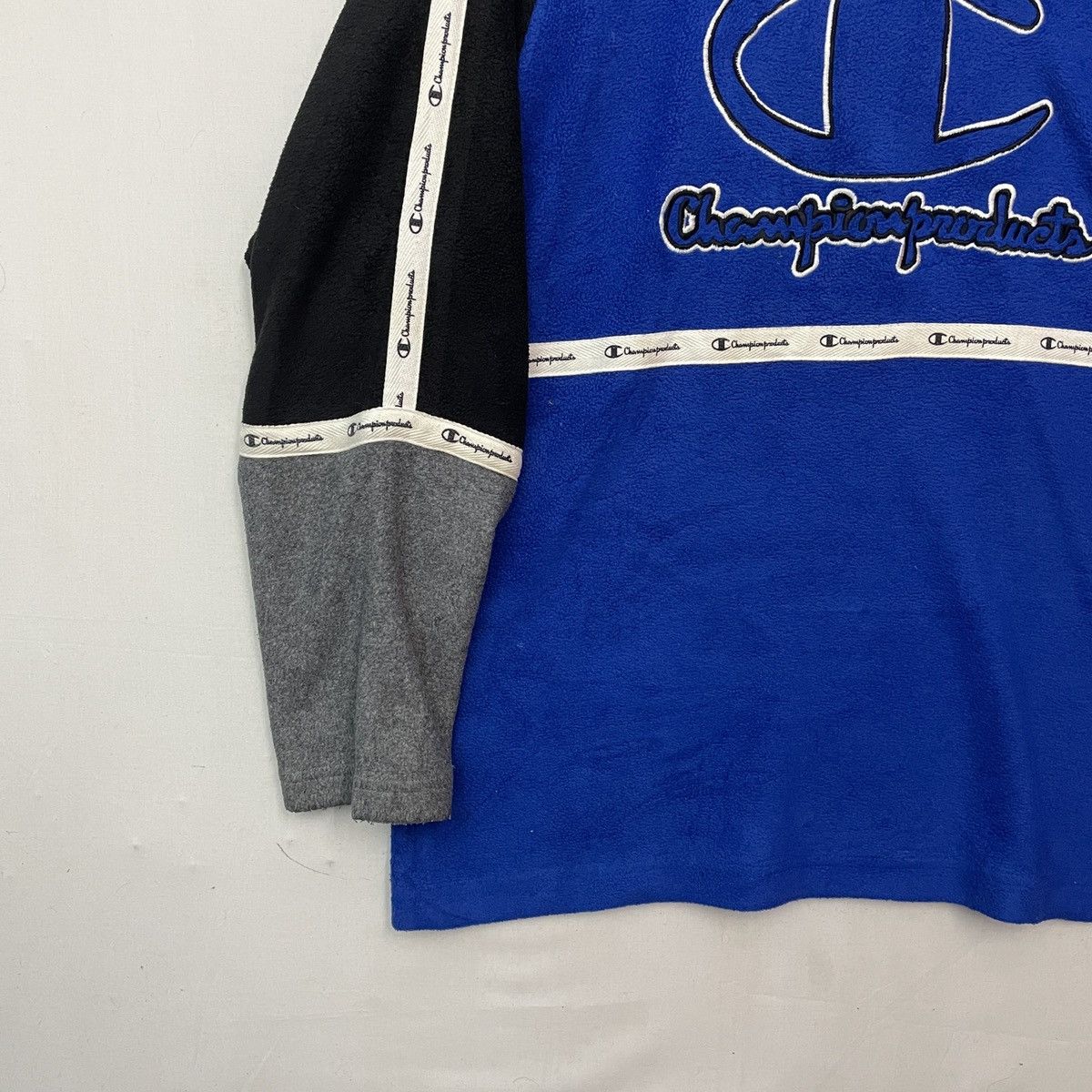 Champion Vintage‼️ CHAMPION PRODUCT Spell Out Big Logo Sweater!! Size US L / EU 52-54 / 3 - 3 Thumbnail