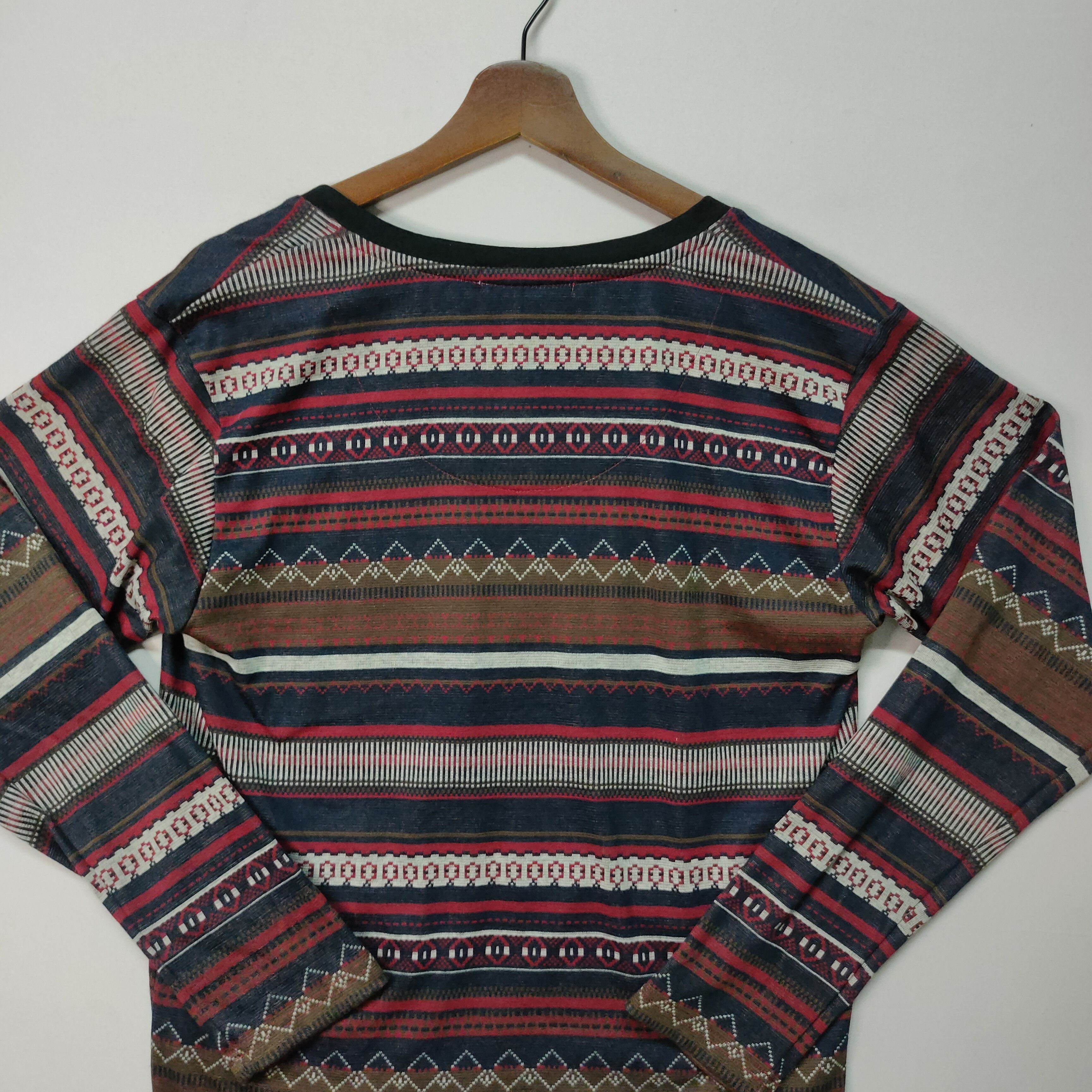 Aran Isles Knitwear Vintage‼️ NEAR.BRAND TRIBAL DESIGN CARDIGAN Japanese Brand Size US M / EU 48-50 / 2 - 2 Thumbnail