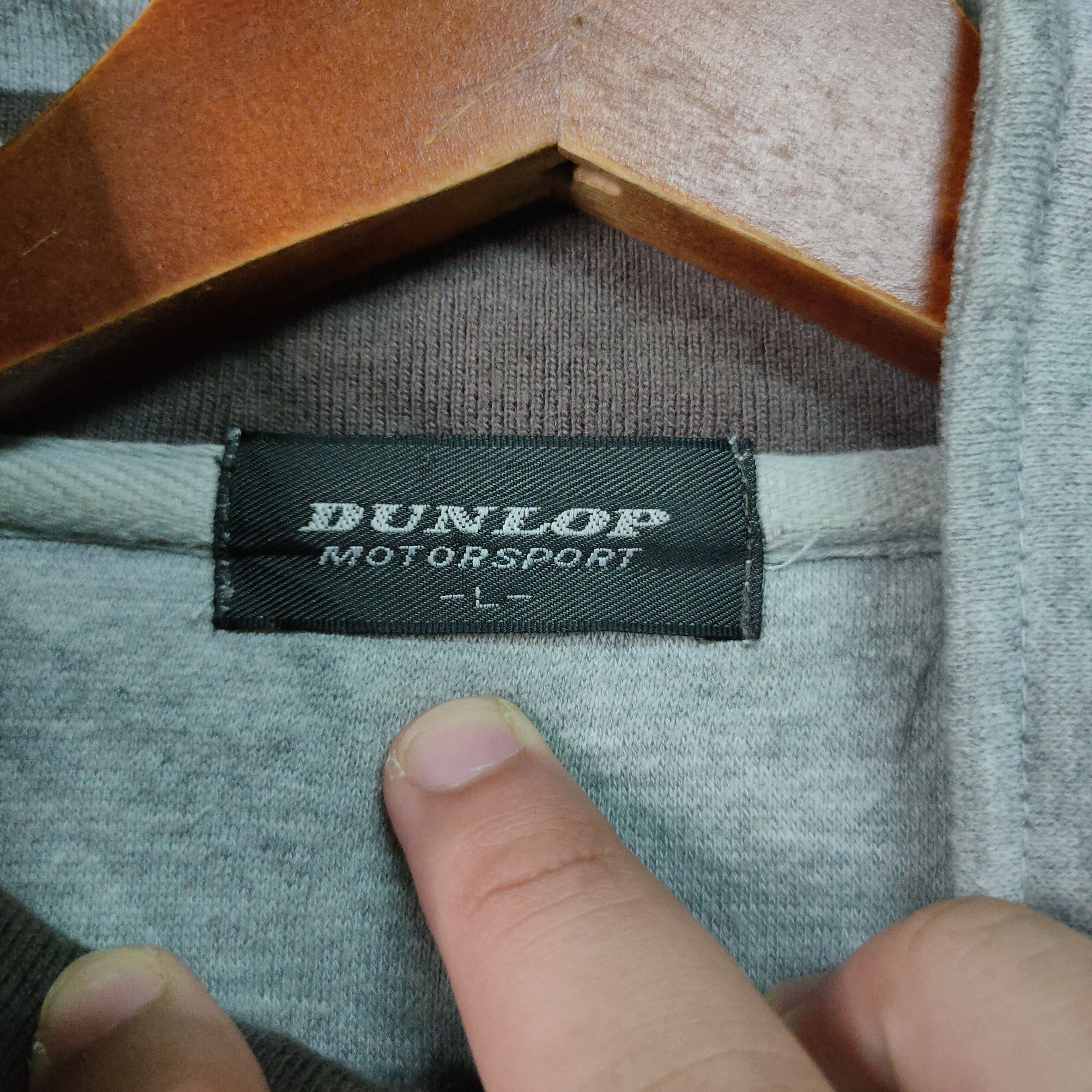 Designer × Dunlop × Vintage VTG DUNLOP MOTORSPORT EMBROIDENY LOGO SWEATSHIRTS JUMPER Size US L / EU 52-54 / 3 - 7 Thumbnail