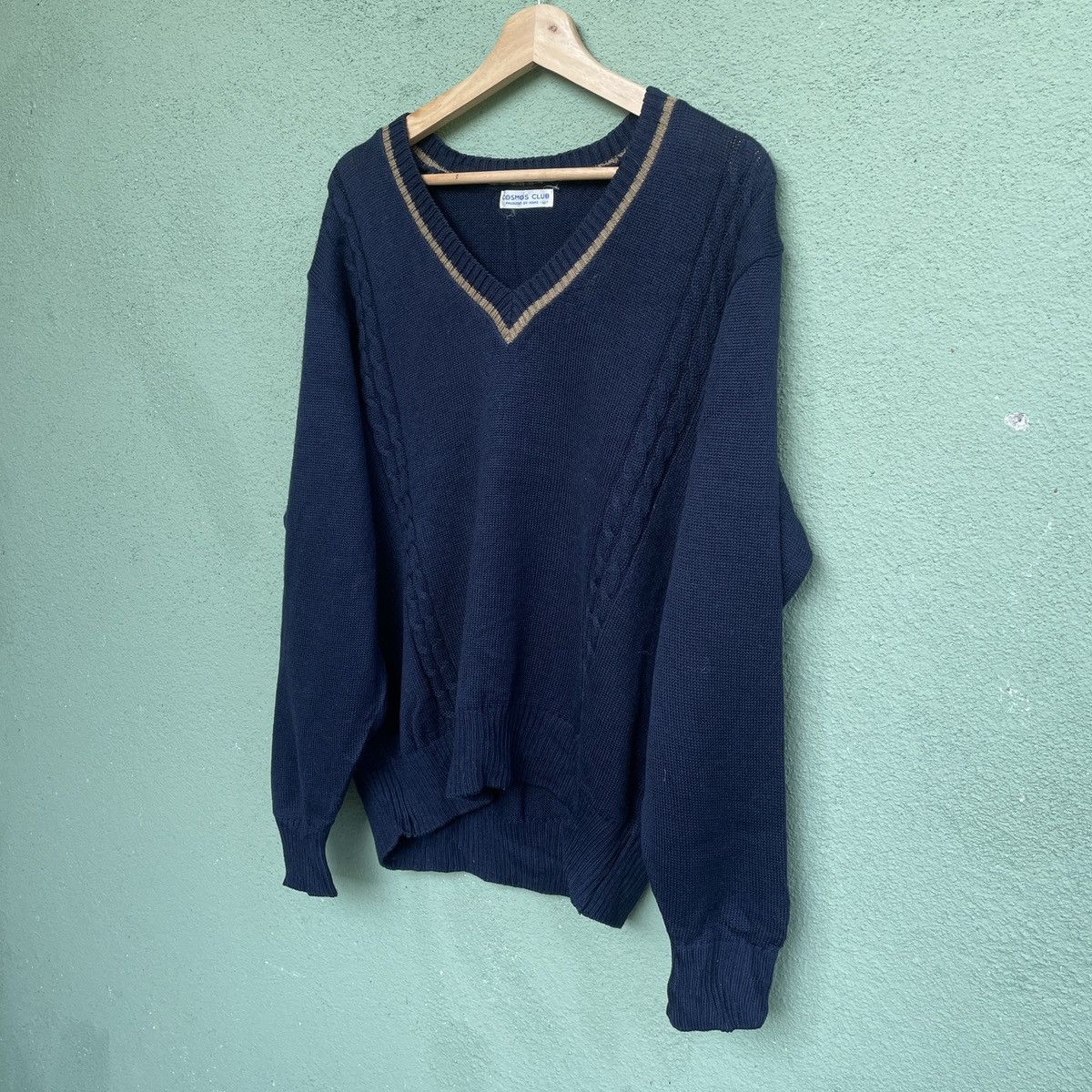 Aran Isles Knitwear Vintage COSMOS CLUB V Neck Knitwear Sweater Jumper!! Size US XL / EU 56 / 4 - 4 Thumbnail