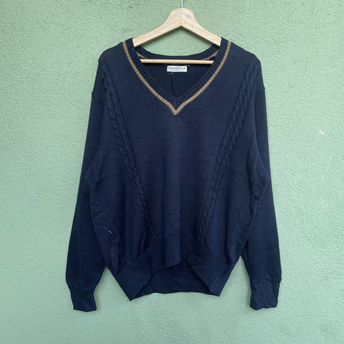 Aran Isles Knitwear Vintage COSMOS CLUB V Neck Knitwear Sweater Jumper!! Size US XL / EU 56 / 4 - 1 Thumbnail