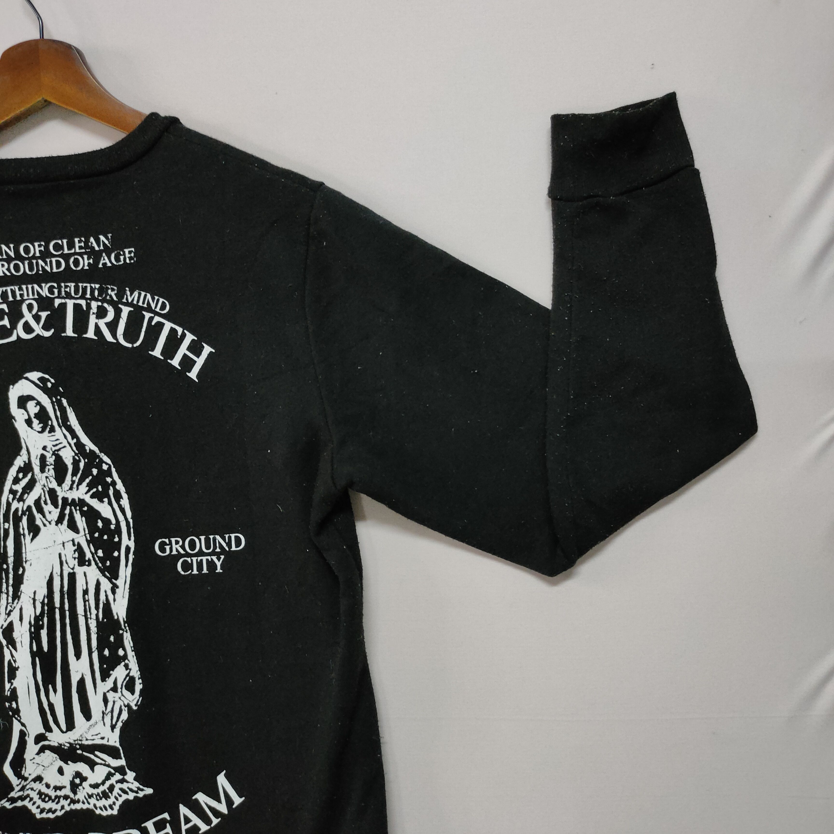 Debut VINTAGE DEBUT RARE BIG LOGO SWEATSHIRT JUMPER Size US M / EU 48-50 / 2 - 4 Thumbnail