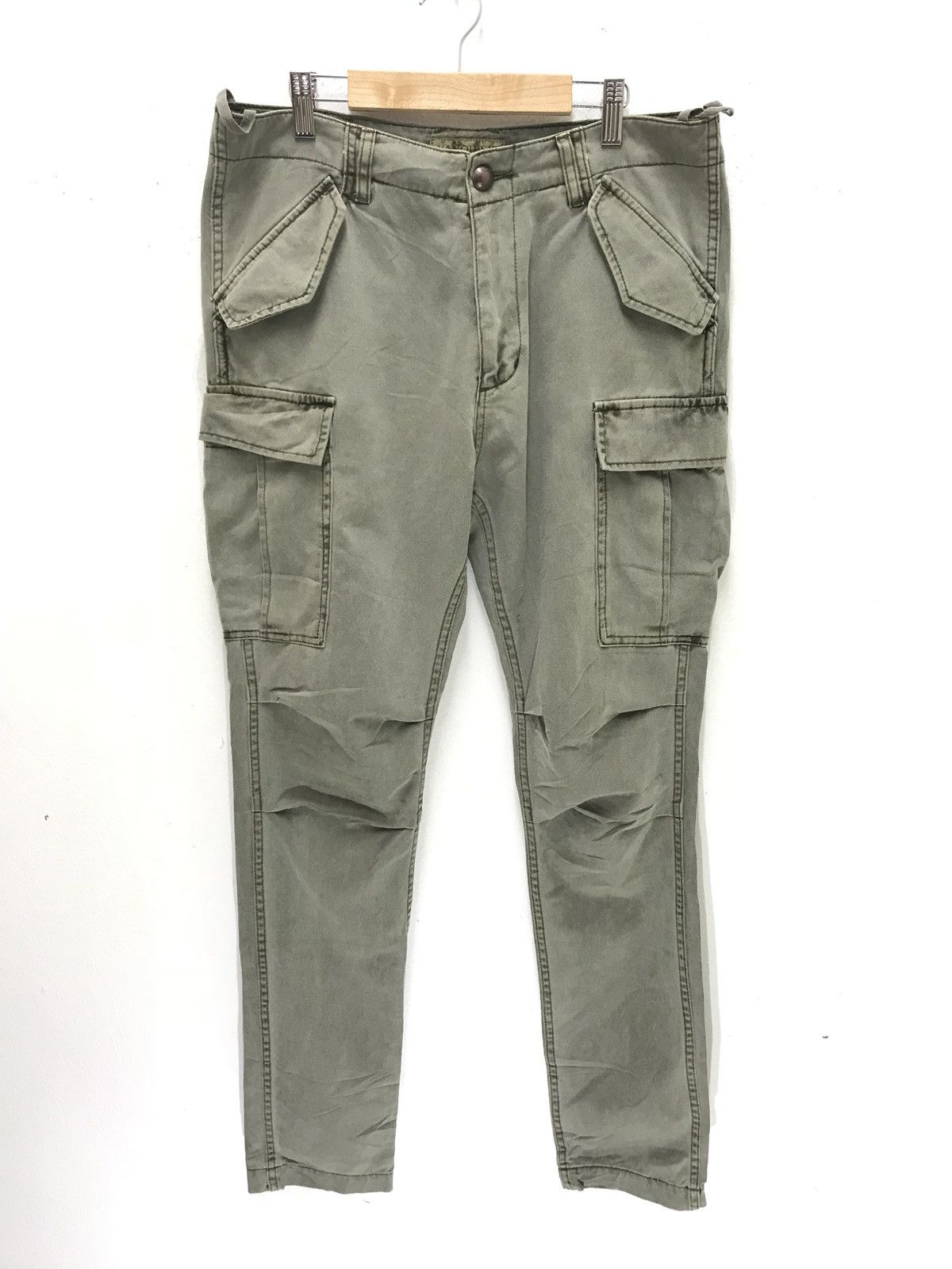 Japanese Brand Vanquish Japan Cargo Pant Slim Size US 32 / EU 48 - 1 Thumbnail