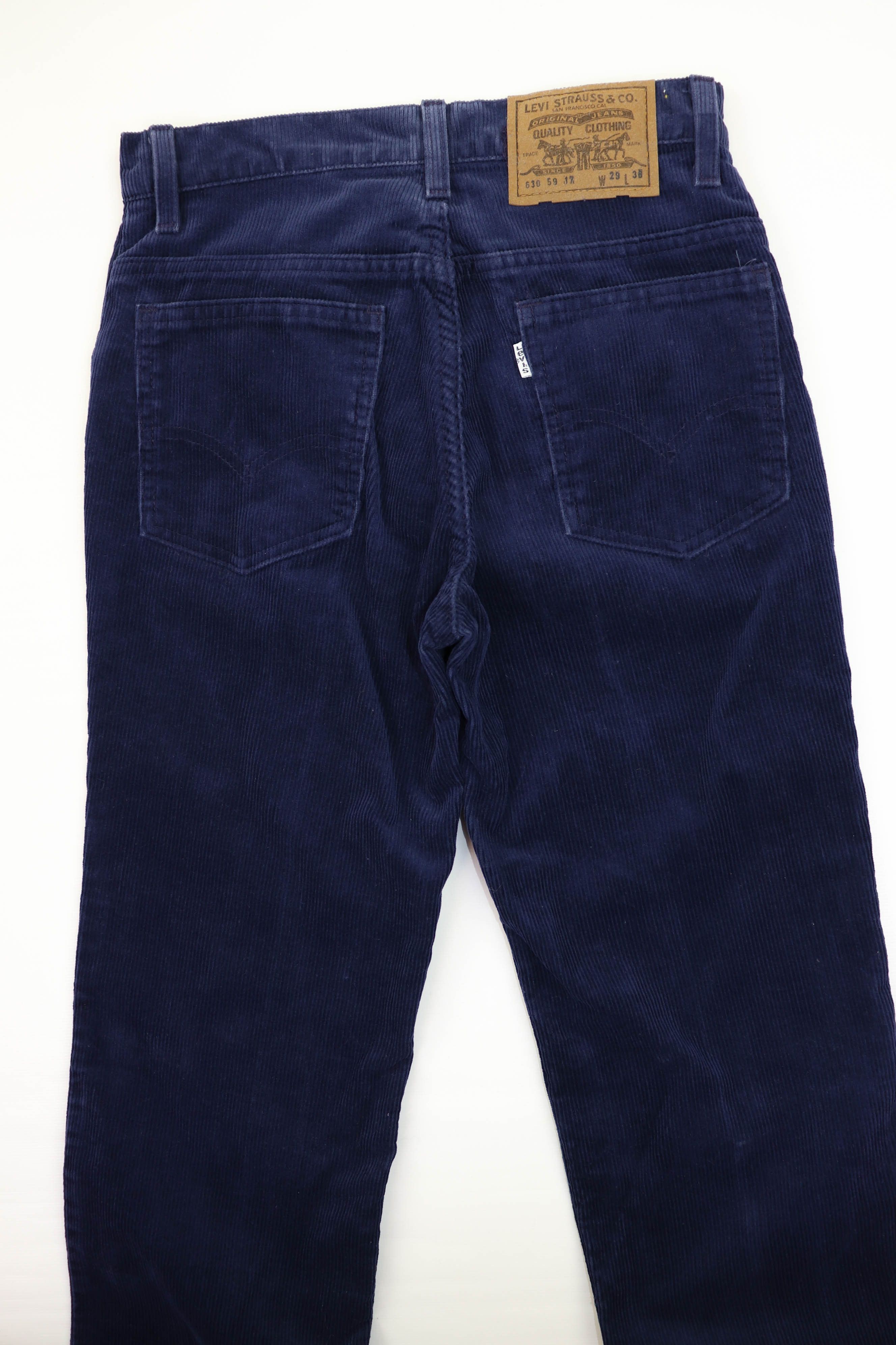 Levi's × Levi's Vintage Clothing × Vintage Levi’s Vintage White Tab Navy Blue Corduroy Trousers Pants Size 27" / US 4 / IT 40 - 4 Thumbnail