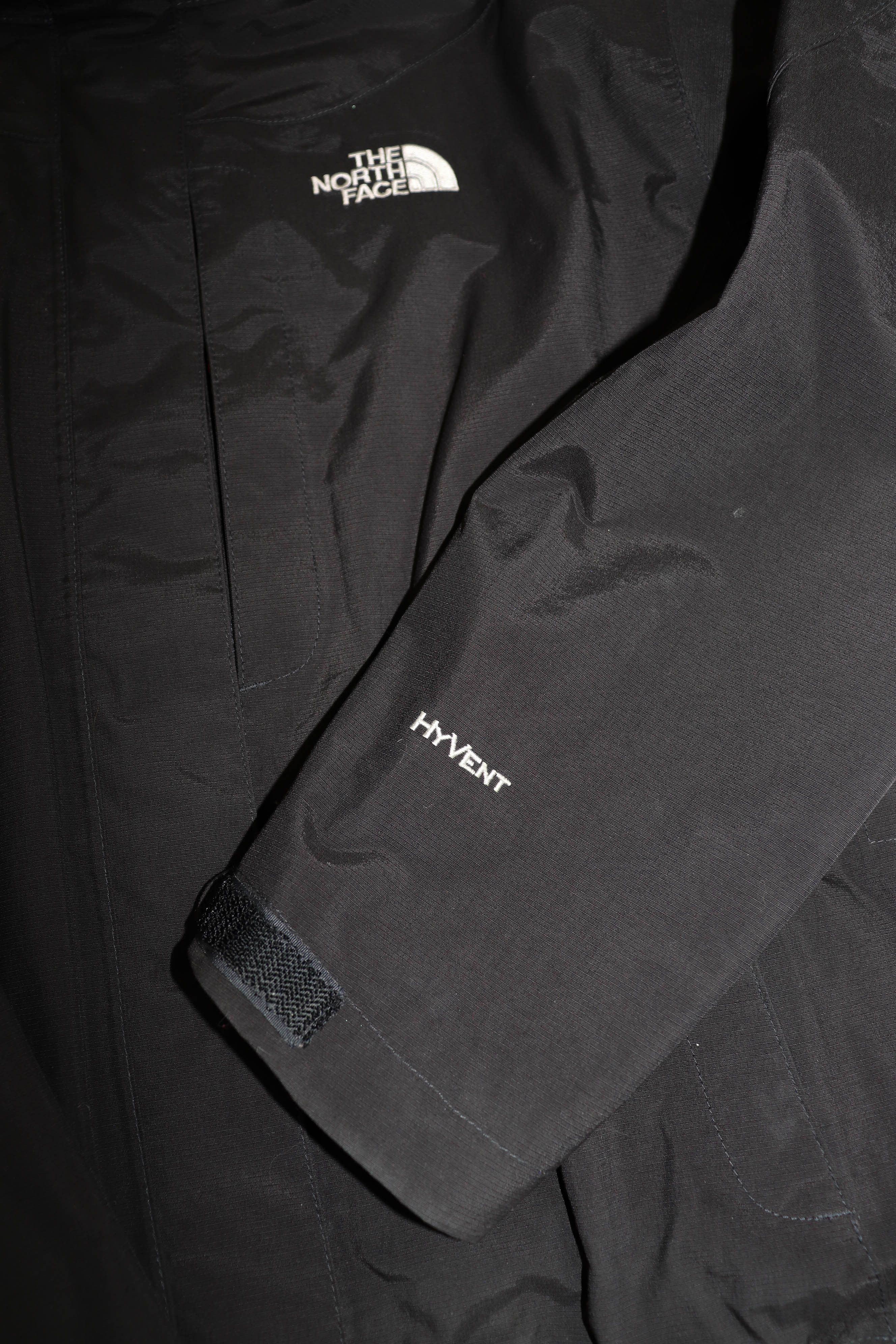 The North Face The North Face HyVent Women's Black Outdoor Hiking Jacket Size S / US 4 / IT 40 - 8 Thumbnail