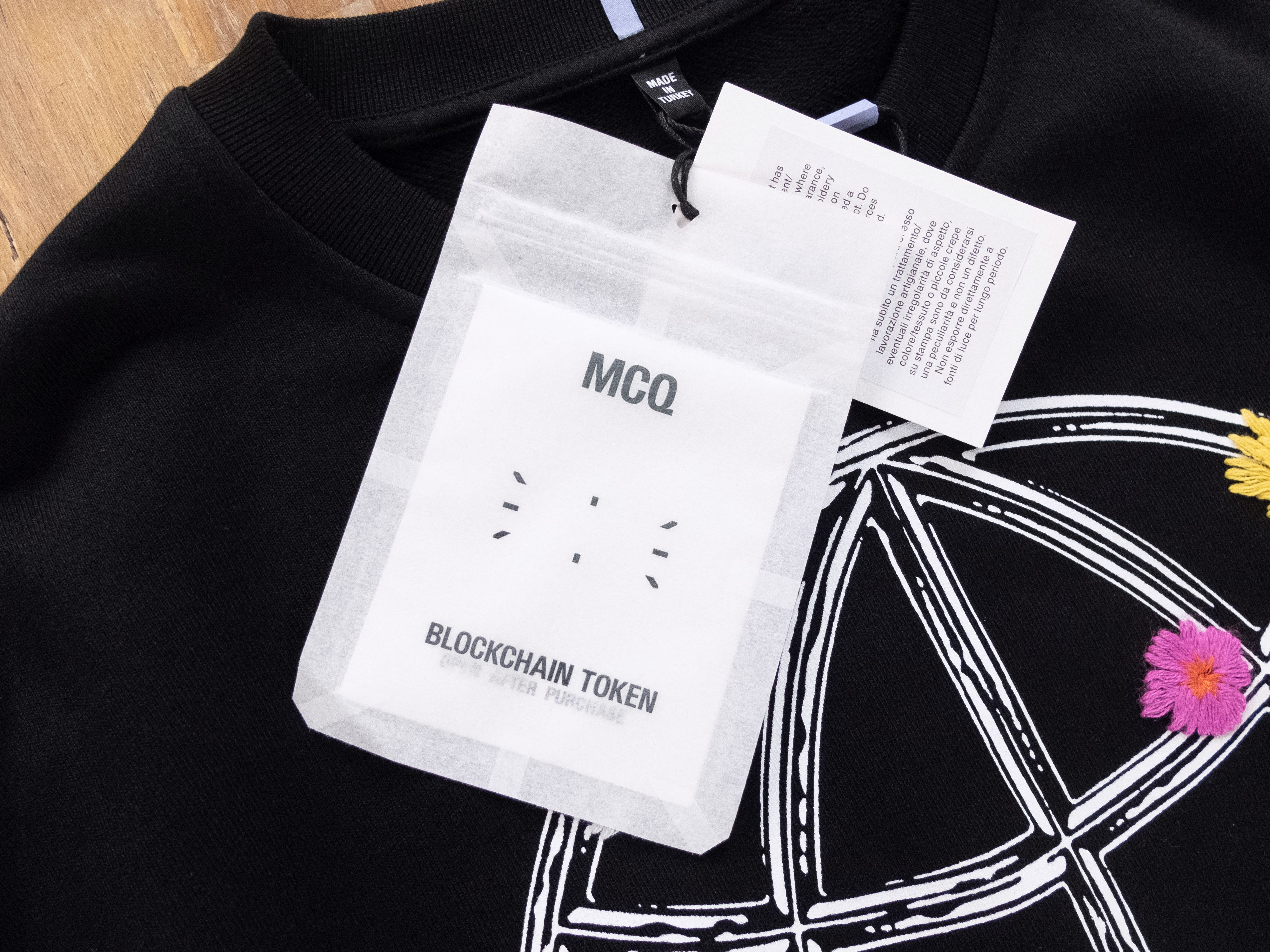 MCQ $465 MCQ Alexander McQueen Sweet Genesis sweatshirt Small q Size US S / EU 44-46 / 1 - 6 Thumbnail