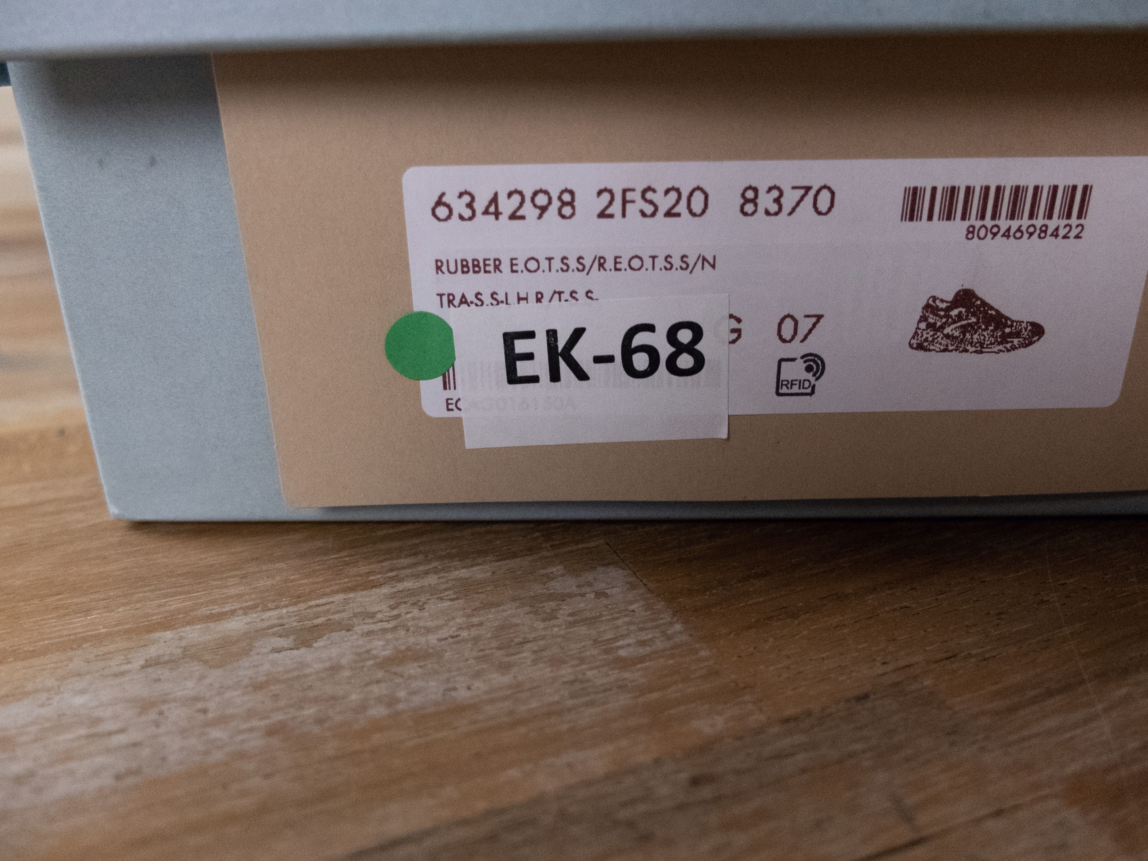 Gucci GUCCI Ultrapace blue red black sneakers 7.5 US / 7 UK / 41 Size US 7.5 / EU 40-41 - 11 Thumbnail