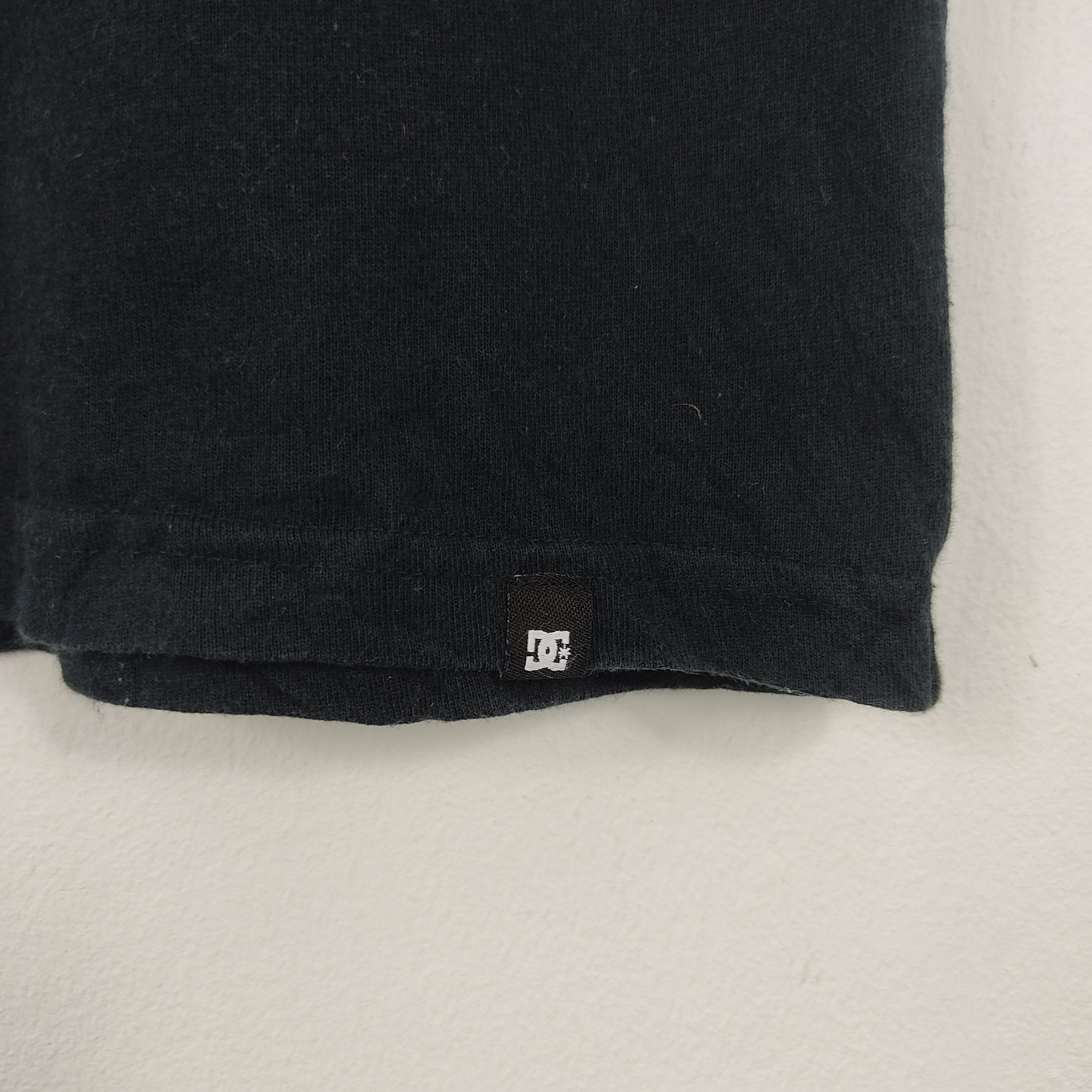 DC × Vintage Vintage Y2K Dc Shoes T-Shirt Size US L / EU 52-54 / 3 - 3 Thumbnail