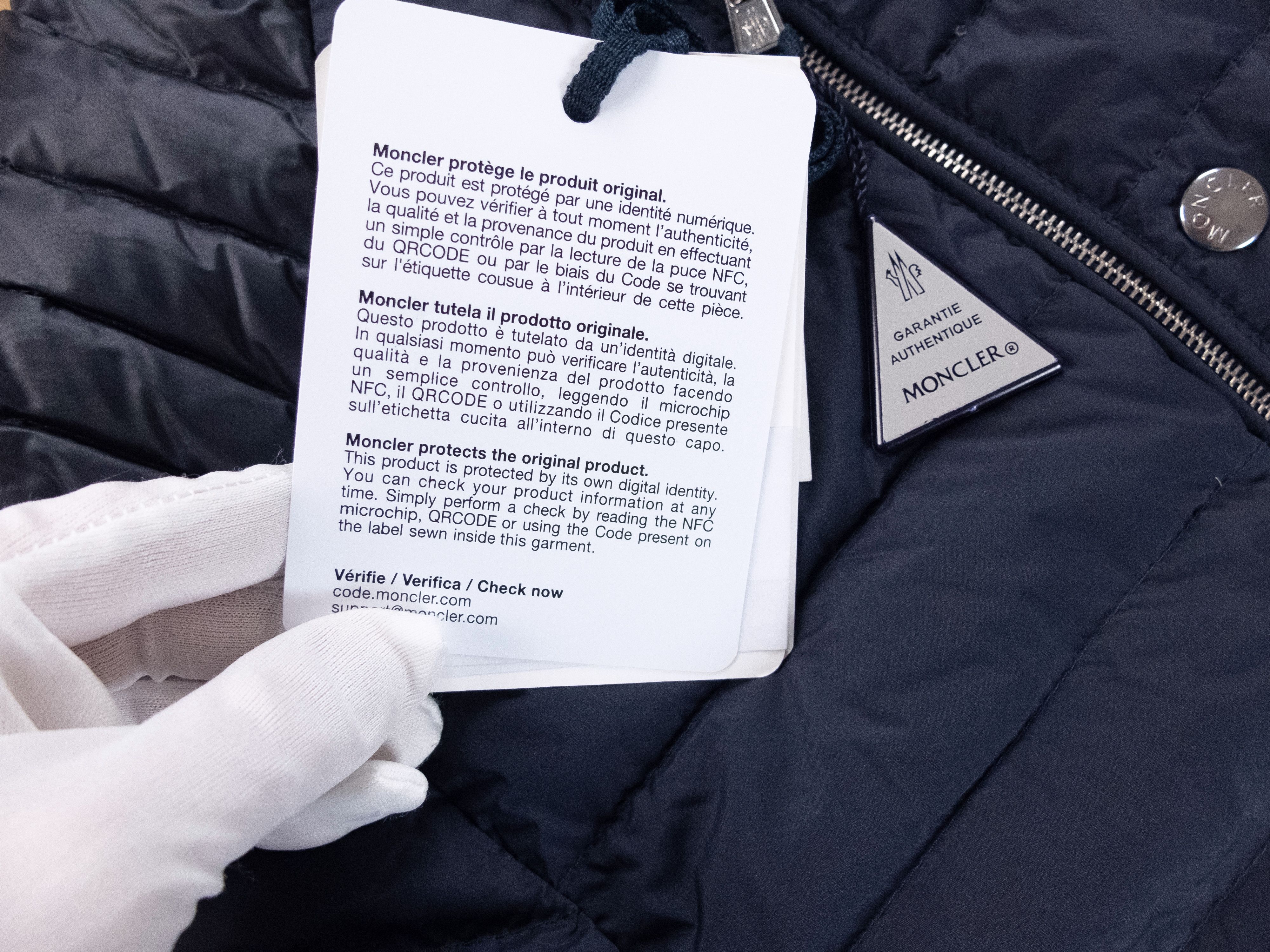 Moncler MONCLER Barral navy blue quilted down puffer jacket - M /2 Size US M / EU 48-50 / 2 - 4 Thumbnail