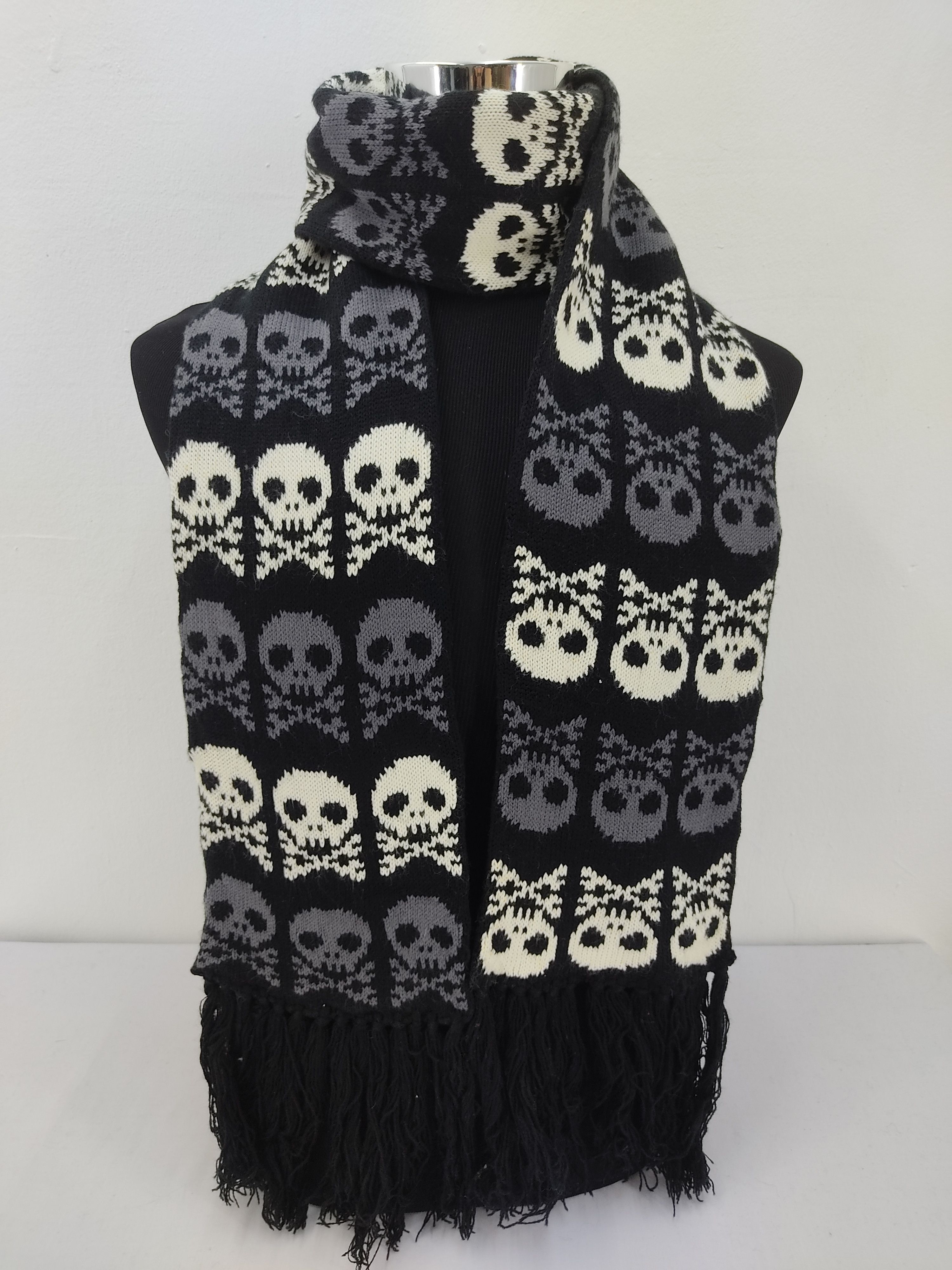 Japanese Brand × Vintage Vintage Skull Scarf / Muffler / Neckwear Size ONE SIZE - 1 Thumbnail