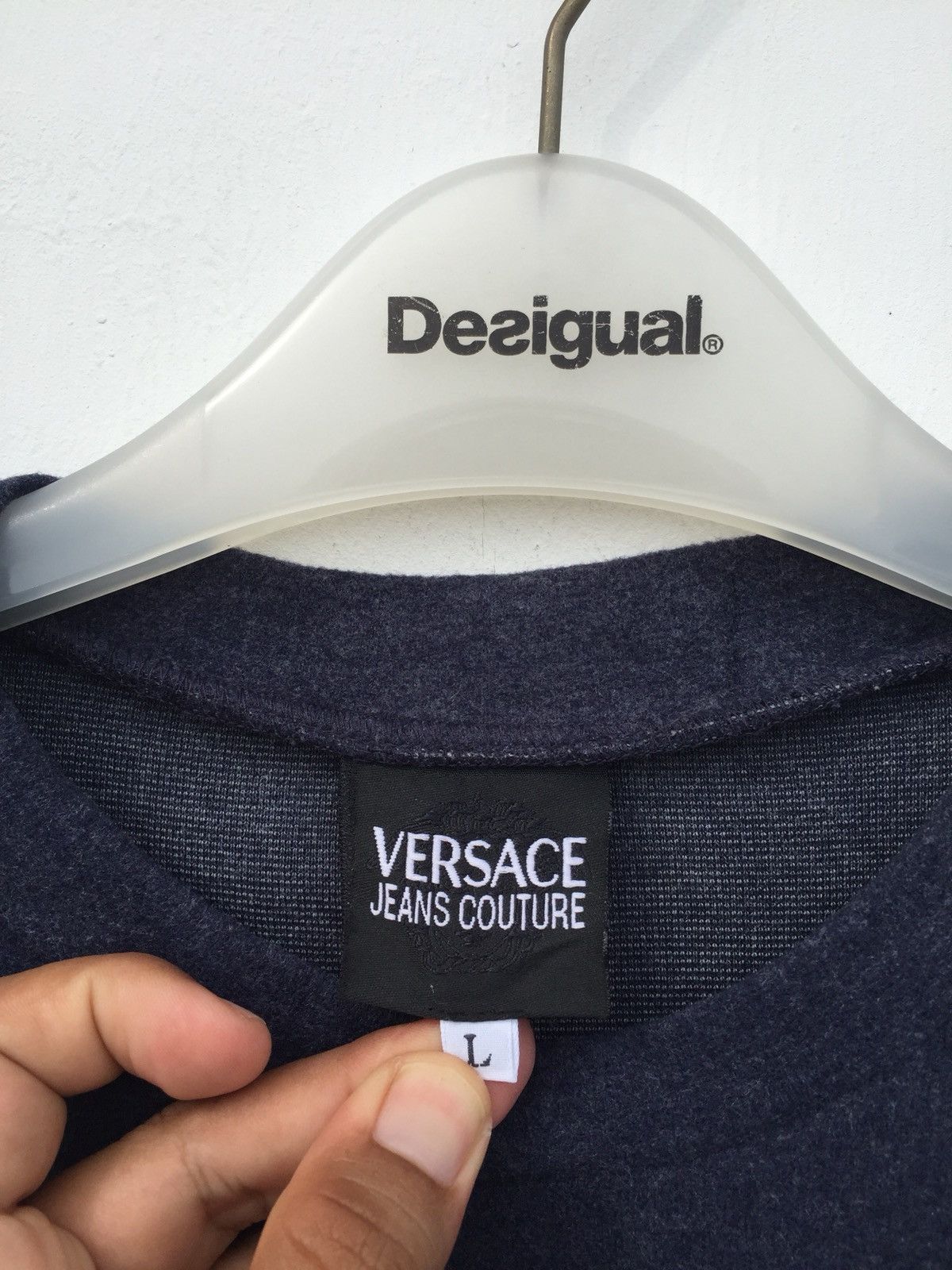 Versace VINTAGE ARCIVAL ICONIC VERSACE MEDUSA LOGO SWEATERS Size US L / EU 52-54 / 3 - 4 Thumbnail
