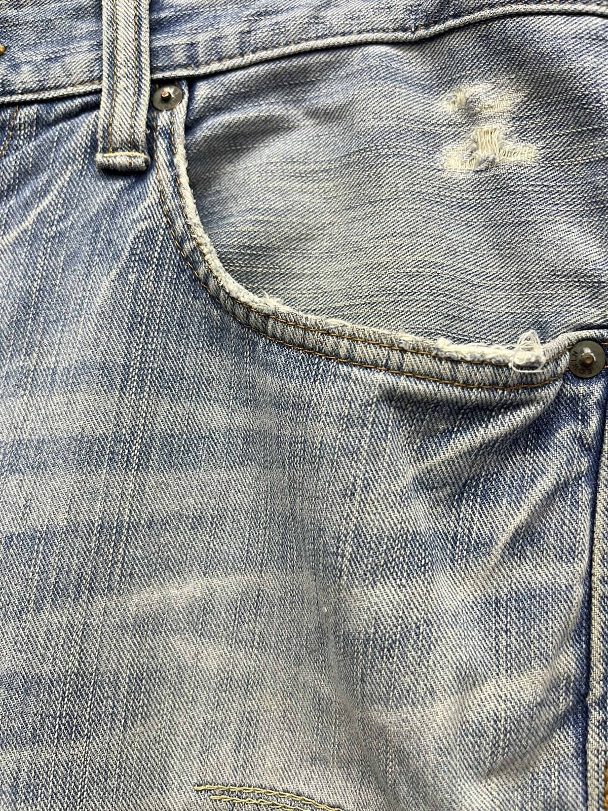 Edwin Vintage EXCLUSIVE EDWIN Distressed Worn Out Light Wash Denim Size US 34 / EU 50 - 9 Thumbnail