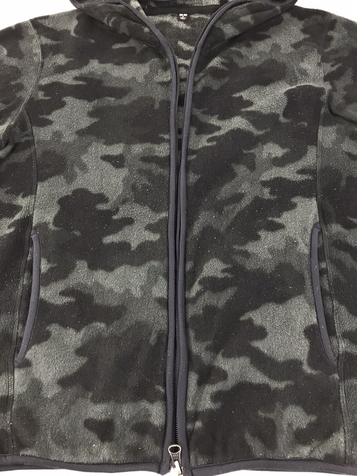 Japanese Brand Vintage Japanese Brand Hoodies Sweatshirt Brand Black Camo Size US L / EU 52-54 / 3 - 3 Thumbnail