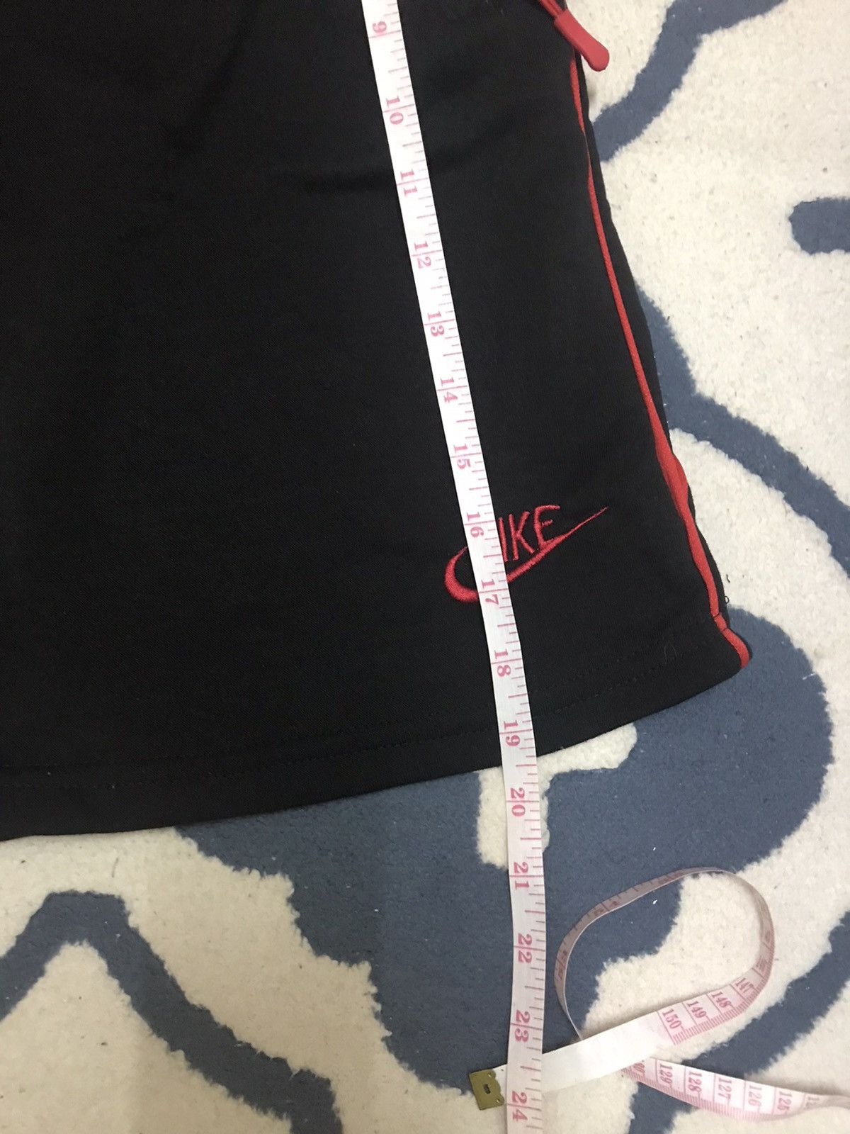 Nike × Vintage Vintage Nike Swoosh Shorts Pants Size US 32 / EU 48 - 5 Thumbnail