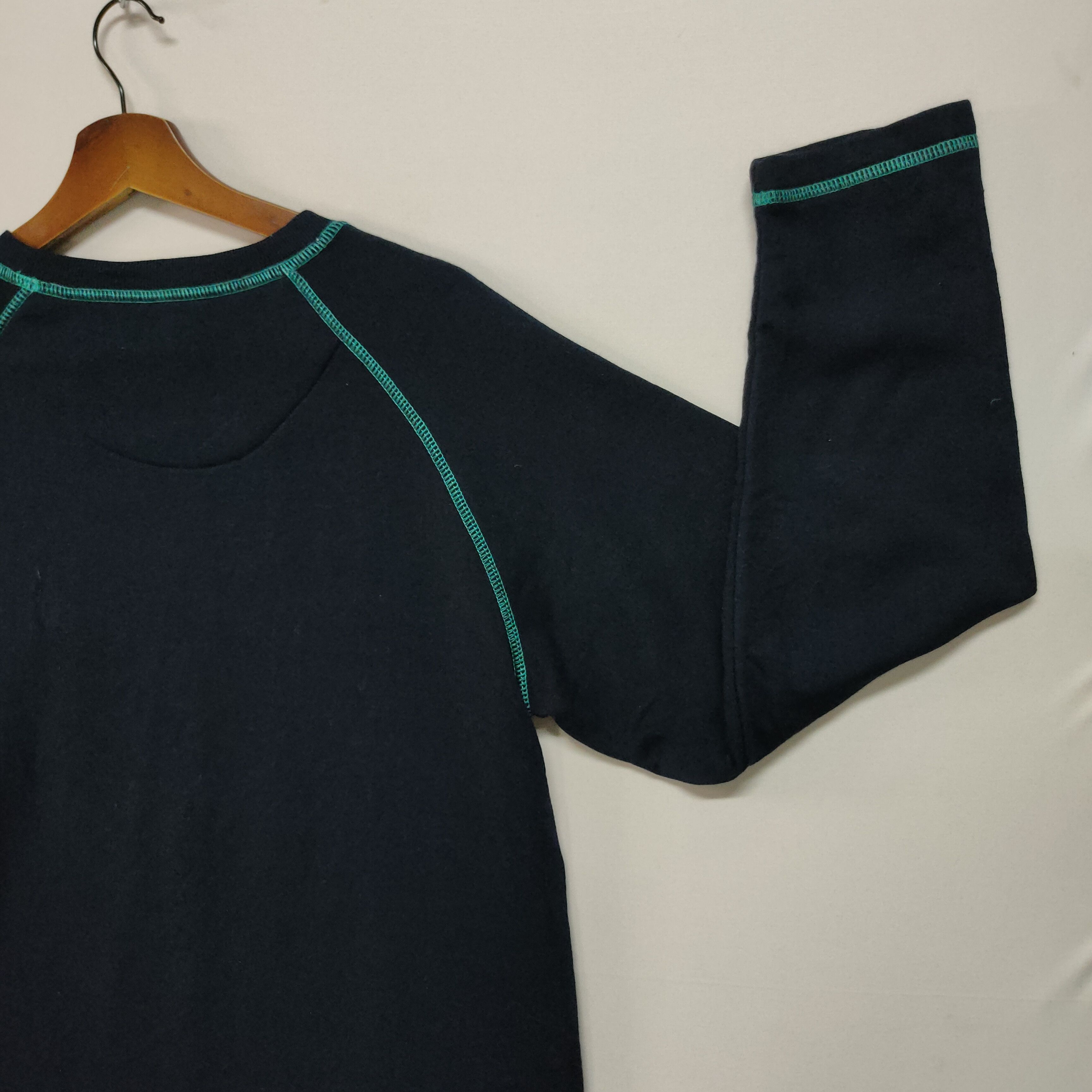 Japanese Brand A.V.V HOME EMBROIDERY SMALL LOGO SWEATSHRIT Size US M / EU 48-50 / 2 - 10 Thumbnail