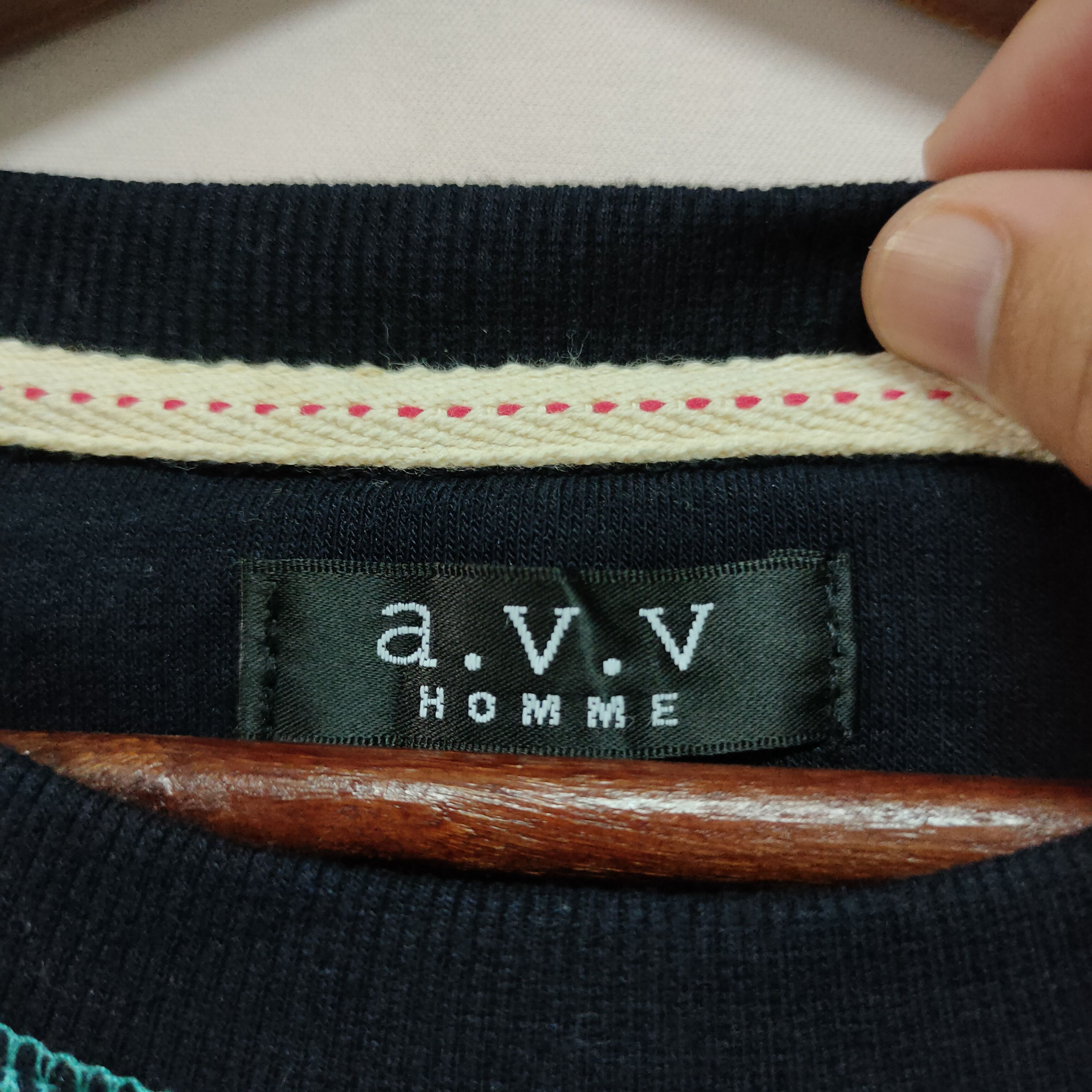 Japanese Brand A.V.V HOME EMBROIDERY SMALL LOGO SWEATSHRIT Size US M / EU 48-50 / 2 - 7 Thumbnail