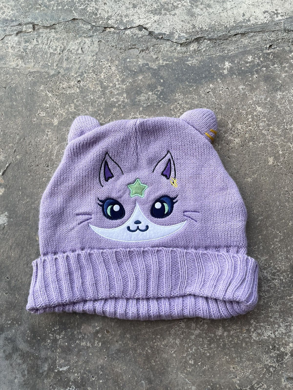 Anime × Japanese Brand PURPLE PUSHEEN BEANIE HAT Size ONE SIZE - 1 Thumbnail