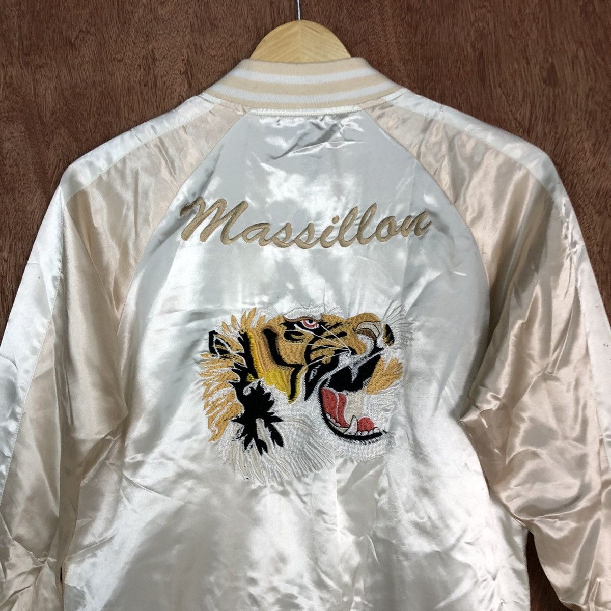 Japanese Brand DL Browny White tiger embroidered Varsity Jacket #1692 Size S / US 4 / IT 40 - 11 Thumbnail