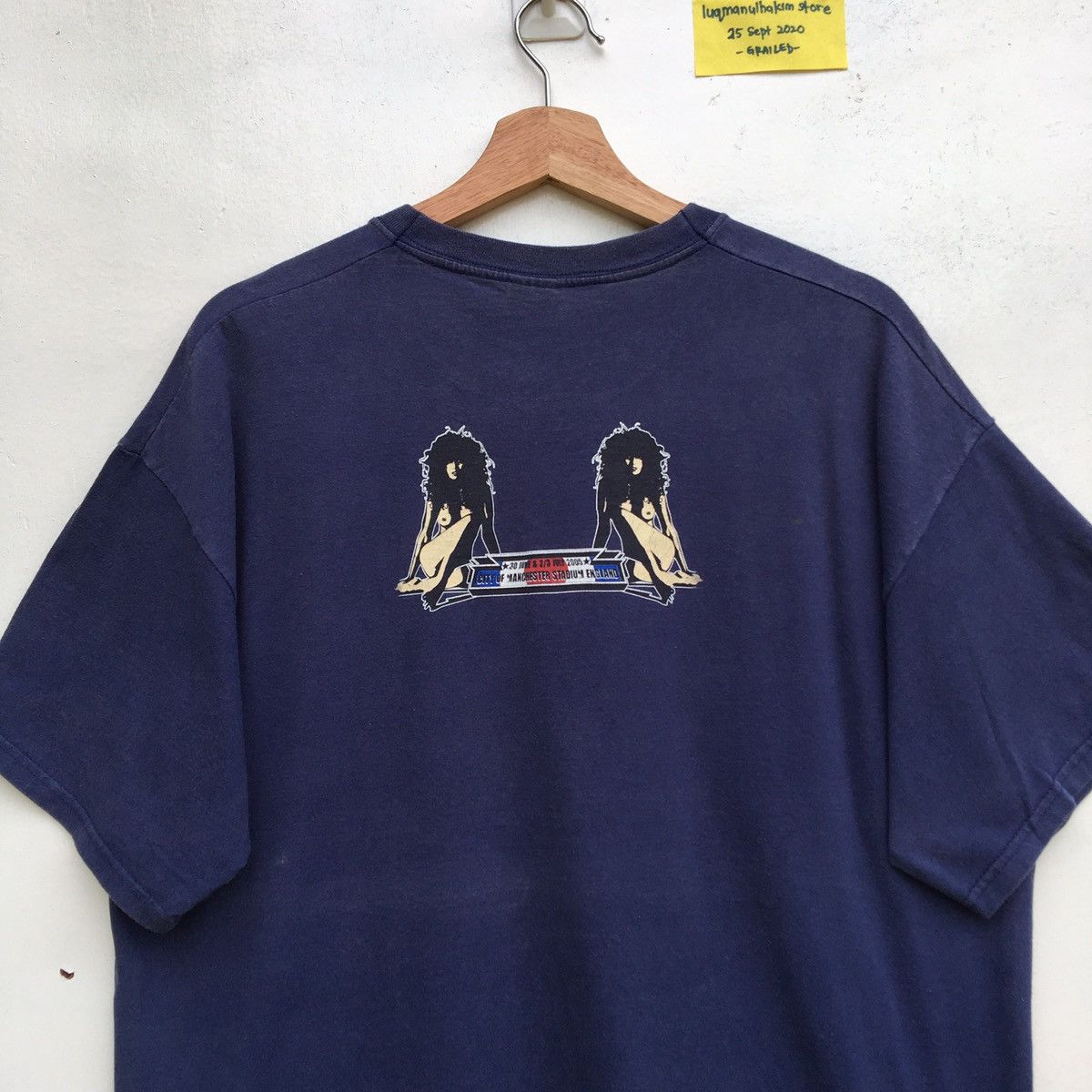 Band Tees Vintage Oasis Band Tee Fruit Of Loom Classic Naked Women Size ONE SIZE - 12 Thumbnail