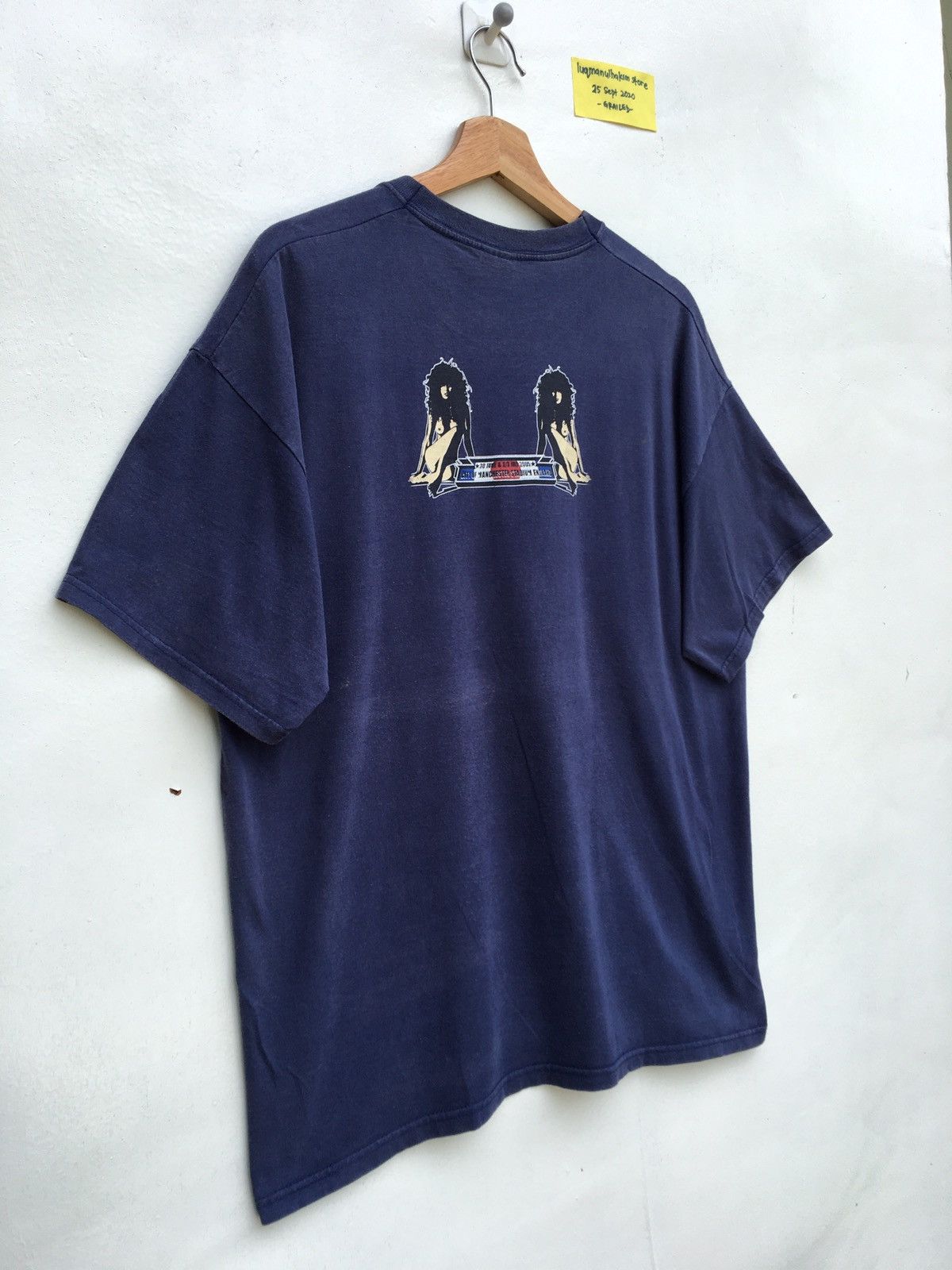 Band Tees Vintage Oasis Band Tee Fruit Of Loom Classic Naked Women Size ONE SIZE - 10 Thumbnail