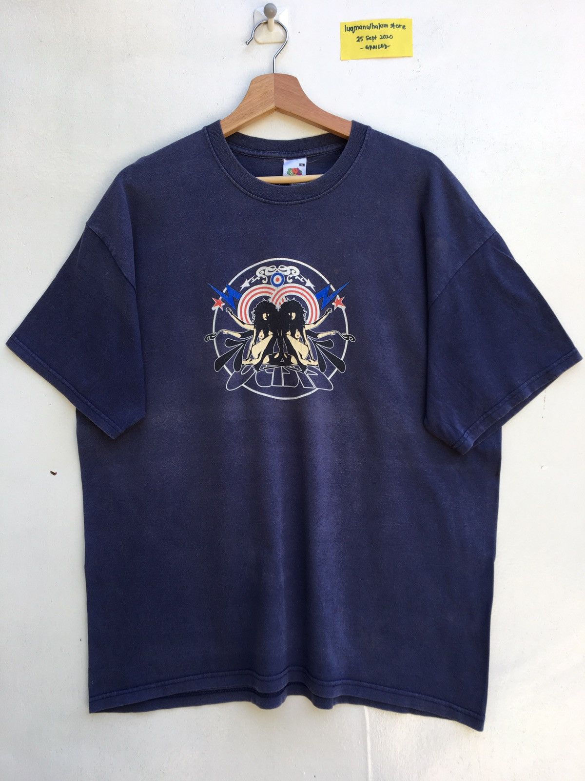 Band Tees Vintage Oasis Band Tee Fruit Of Loom Classic Naked Women Size ONE SIZE - 2 Thumbnail