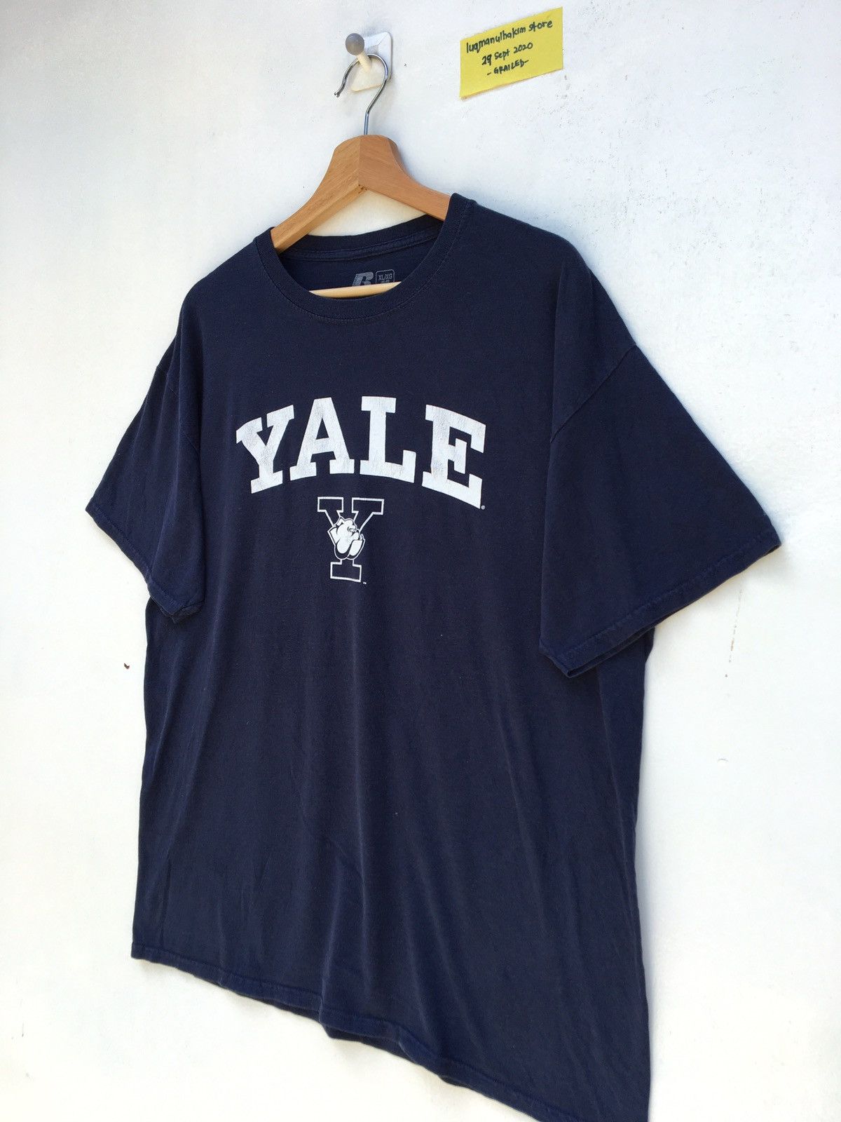 Vintage Vintage YALE University Big Logo Spellout Tshirt Size US XL / EU 56 / 4 - 4 Thumbnail