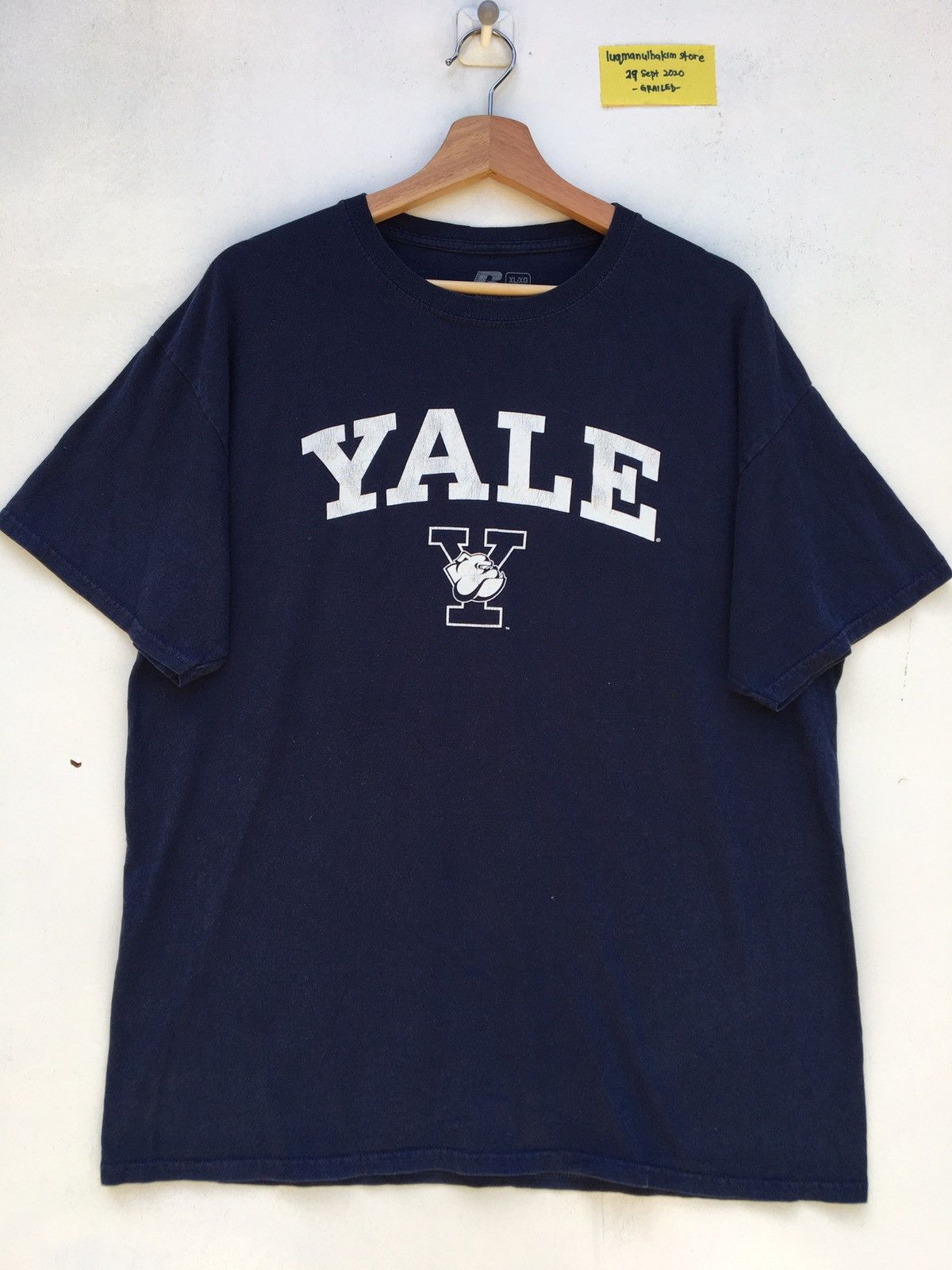 Vintage Vintage YALE University Big Logo Spellout Tshirt Size US XL / EU 56 / 4 - 2 Thumbnail