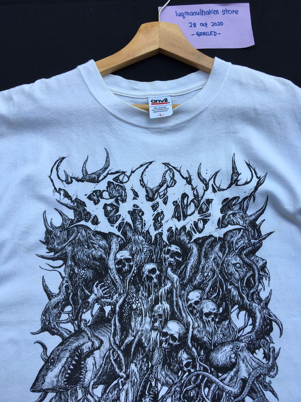 Vintage Rare Skulls Artistic Illustration Hell Life Devils Tee Size US L / EU 52-54 / 3 - 1 Thumbnail