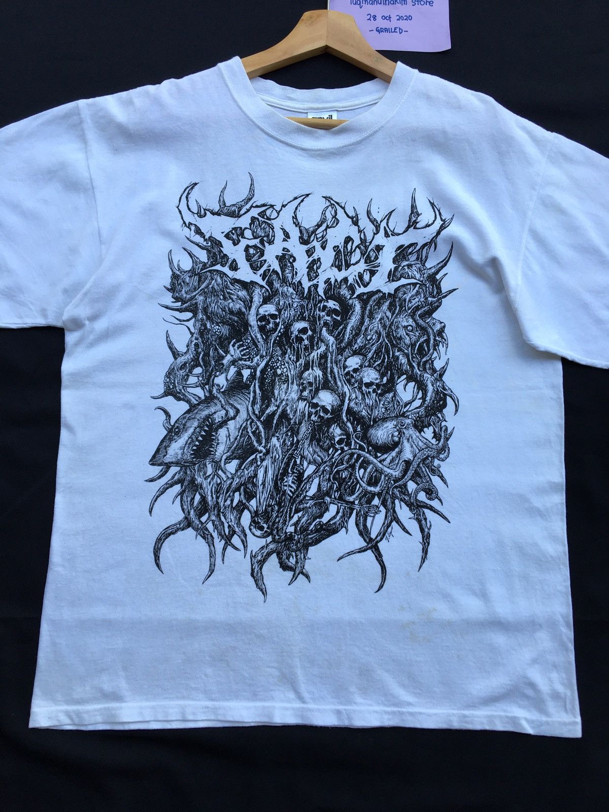 Vintage Rare Skulls Artistic Illustration Hell Life Devils Tee Size US L / EU 52-54 / 3 - 5 Thumbnail