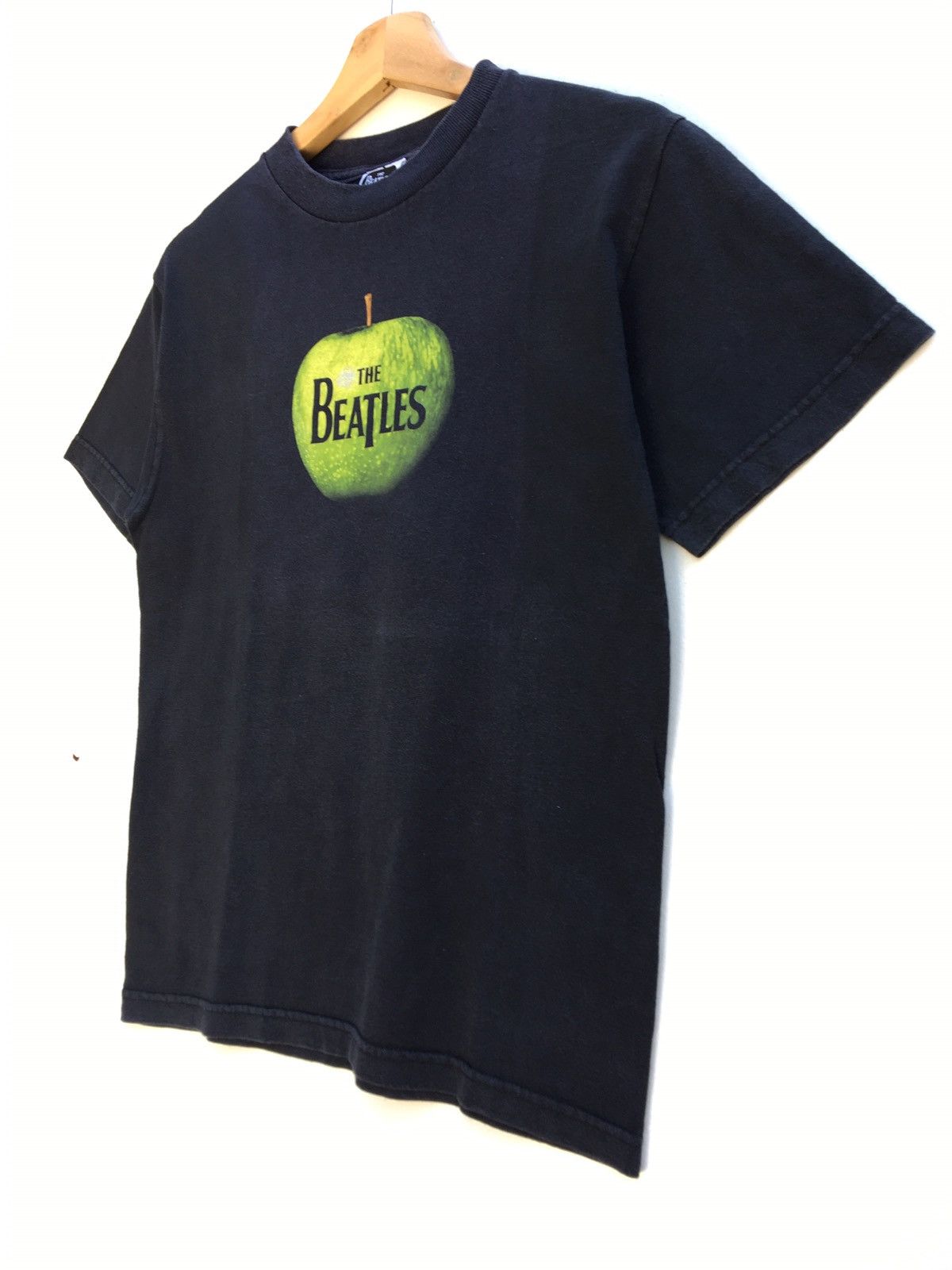 Band Tees The Beatles Apple Logo Vintage Band Tee Shirt Size US S / EU 44-46 / 1 - 5 Thumbnail