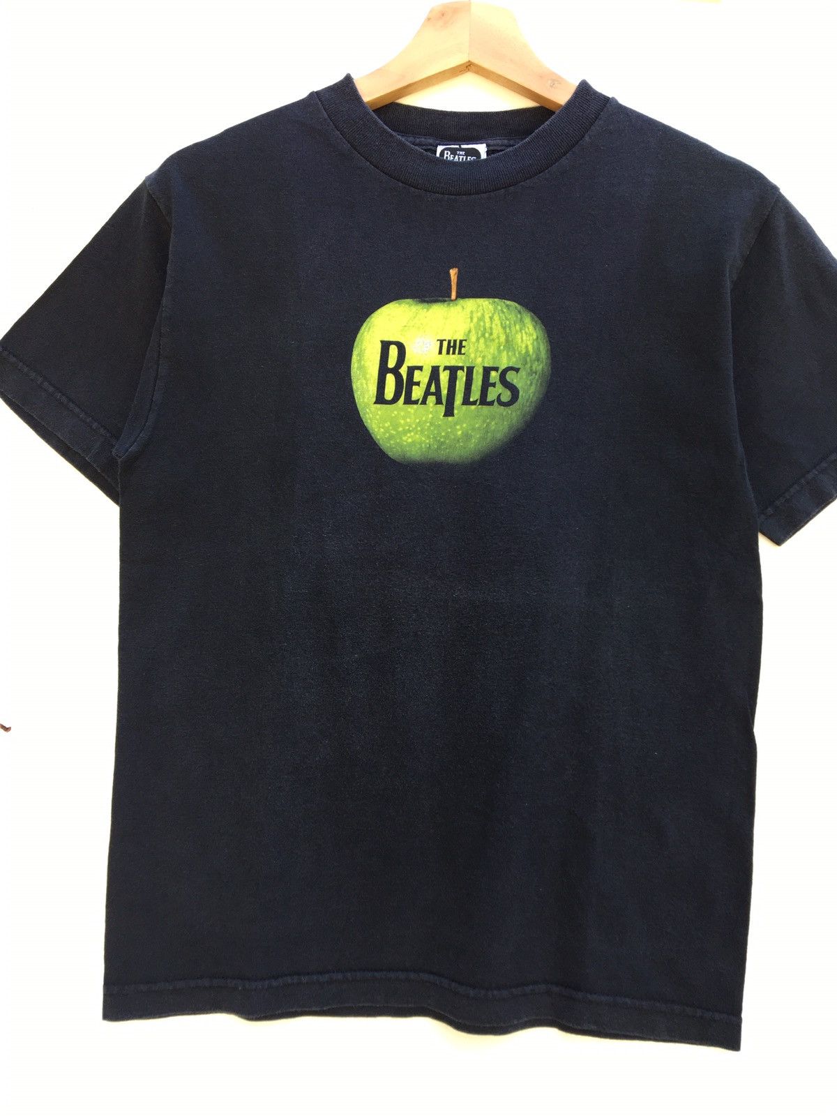 Band Tees The Beatles Apple Logo Vintage Band Tee Shirt Size US S / EU 44-46 / 1 - 6 Thumbnail