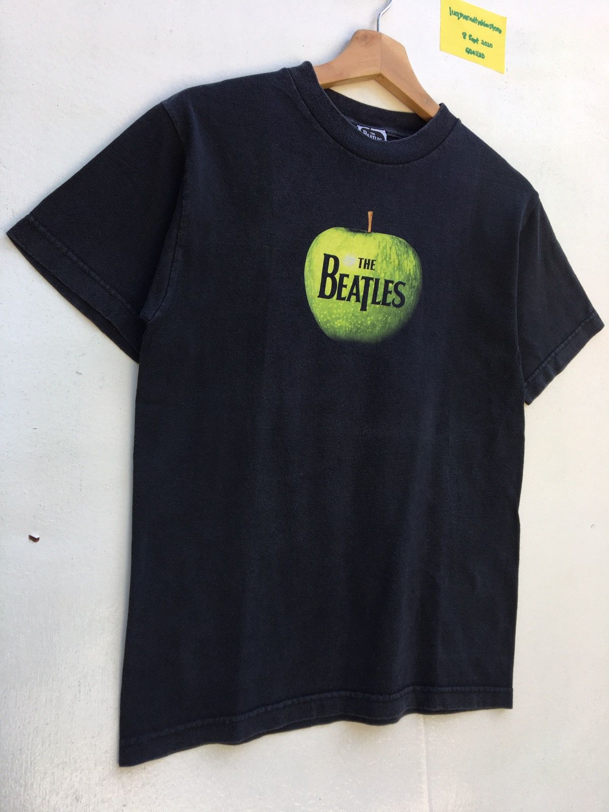 Band Tees The Beatles Apple Logo Vintage Band Tee Shirt Size US S / EU 44-46 / 1 - 4 Thumbnail