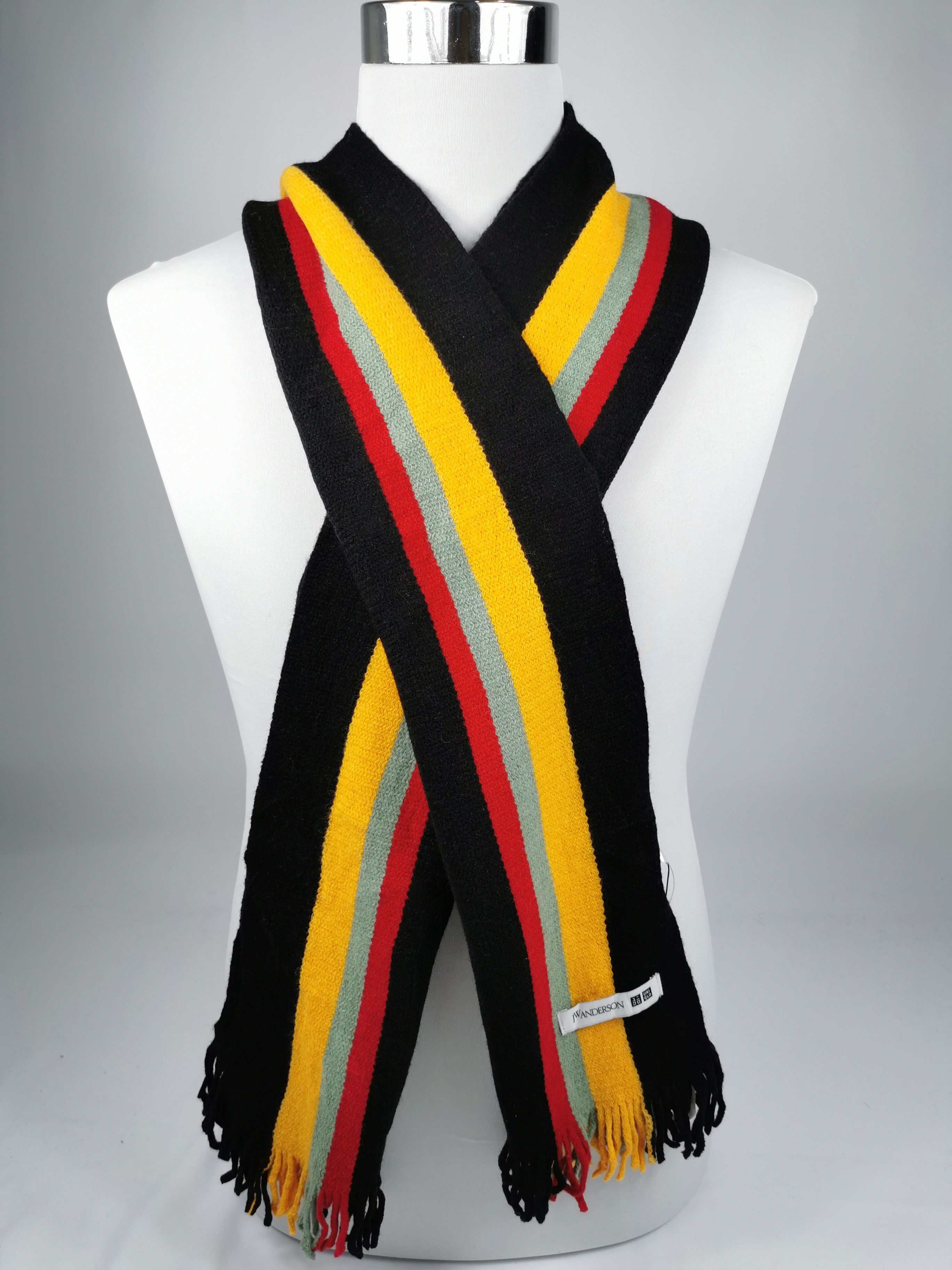 JW Anderson J W anderson X uniqlo scarf muffler Size ONE SIZE - 1 Thumbnail