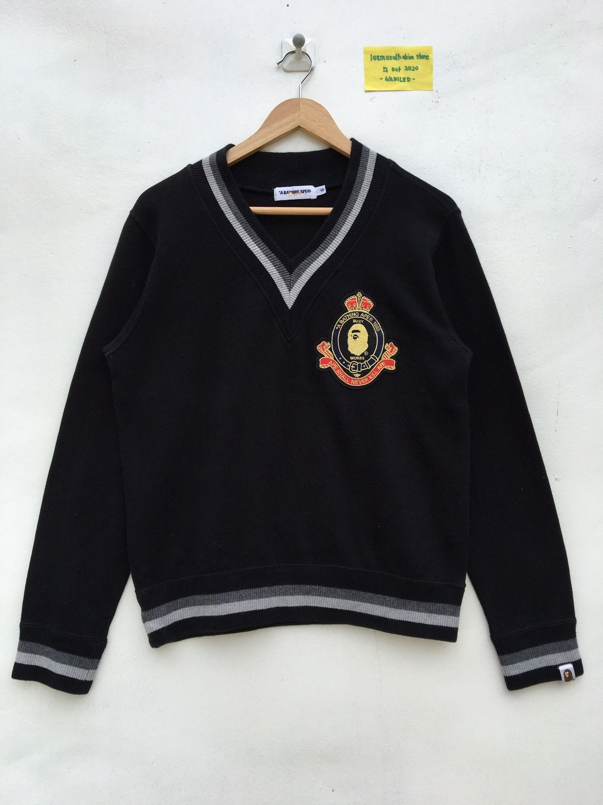 College V-Neck Sweatshirt