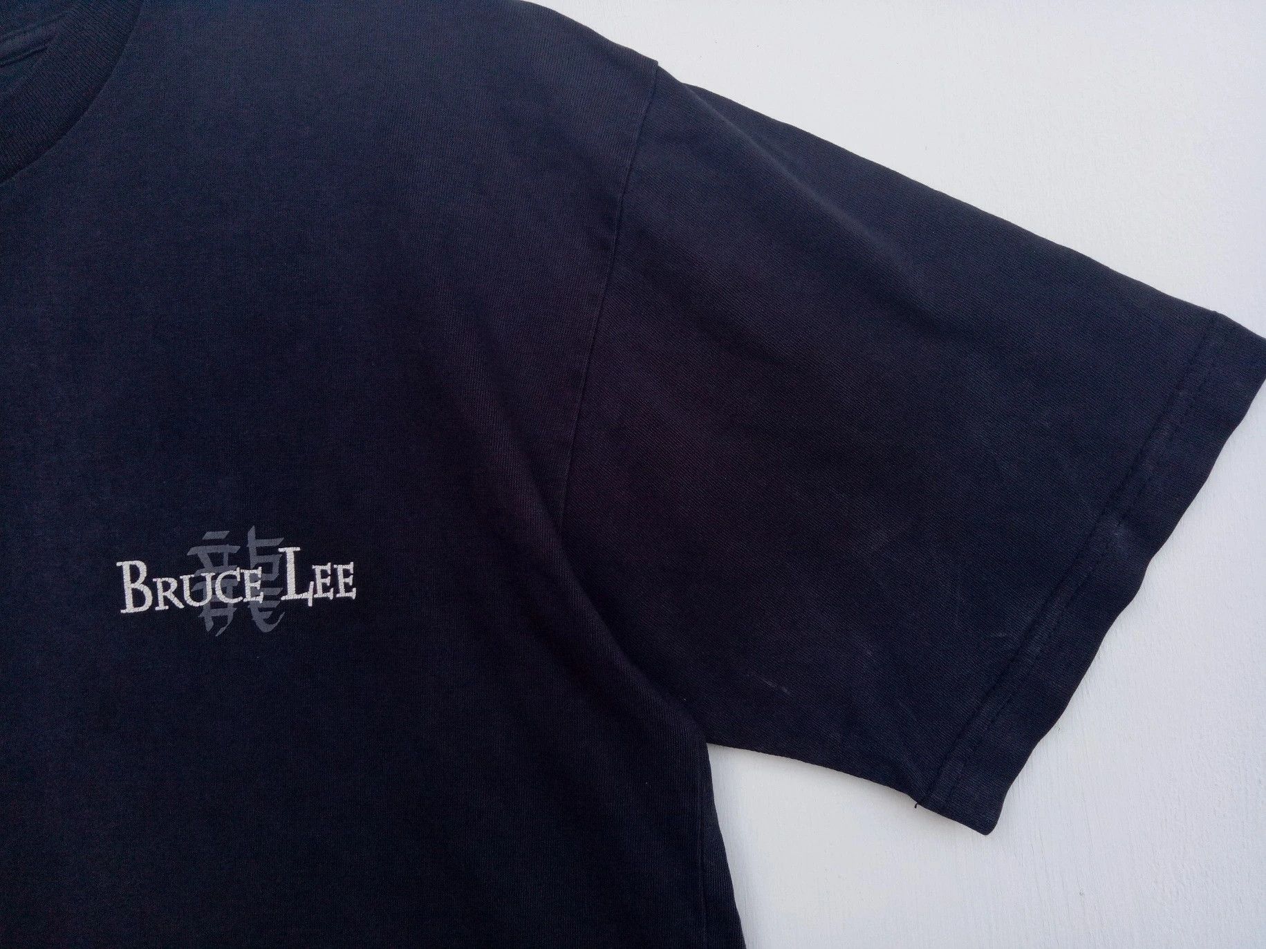 Vintage BRUCE LEE Dragon's Shadow rare design tee shirt Size US M / EU 48-50 / 2 - 4 Thumbnail