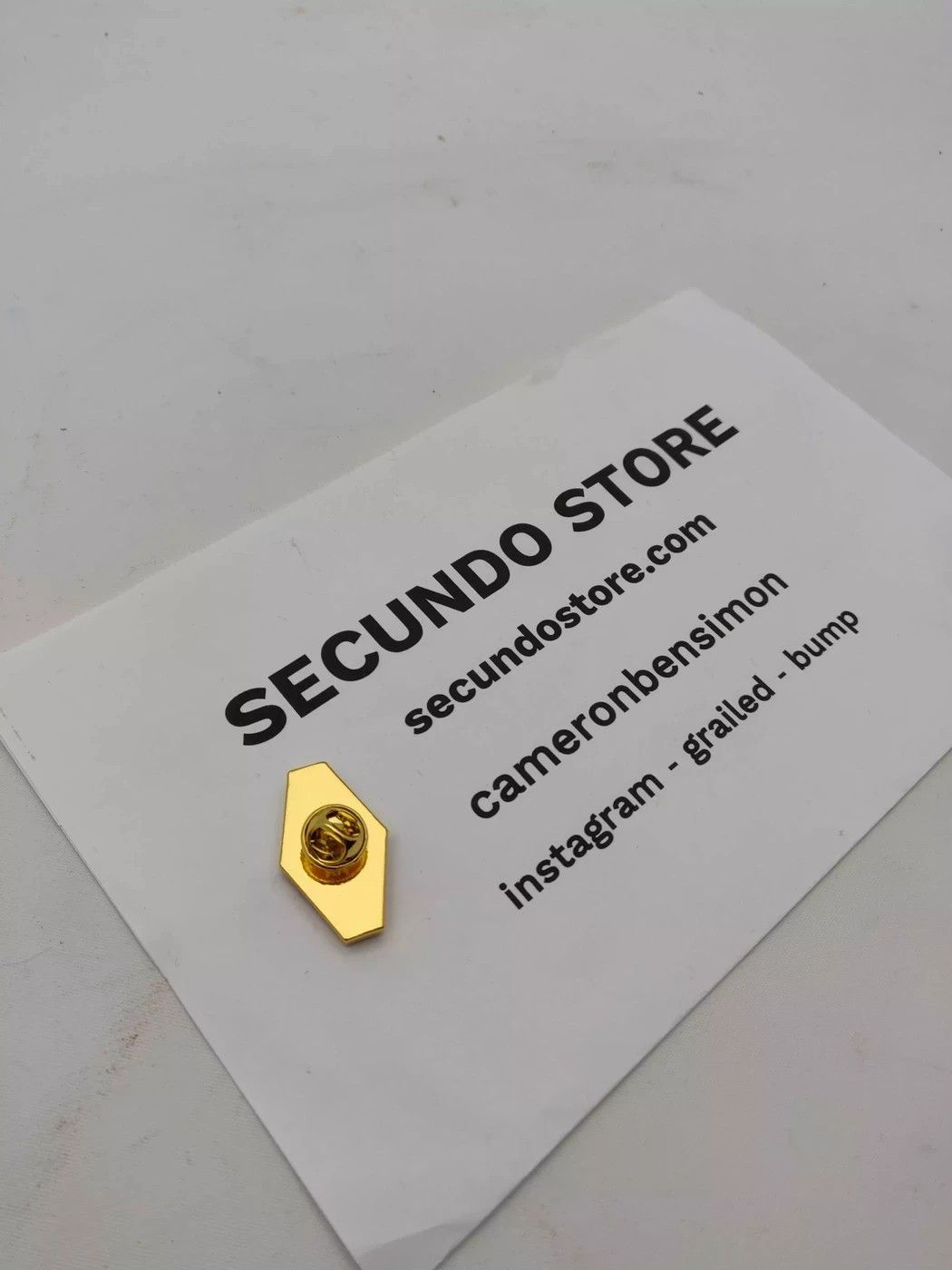 Yeezy ⚡️QUICK SALE⚡️Yeezy Season 4 Calabasas Enamel Pin Size ONE SIZE - 3 Thumbnail